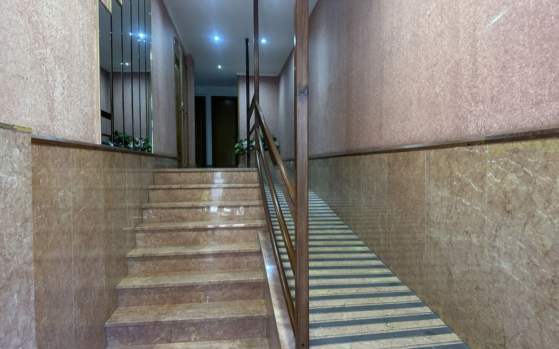 Resale - Apartment - Torrevieja - Torrevieja Centro