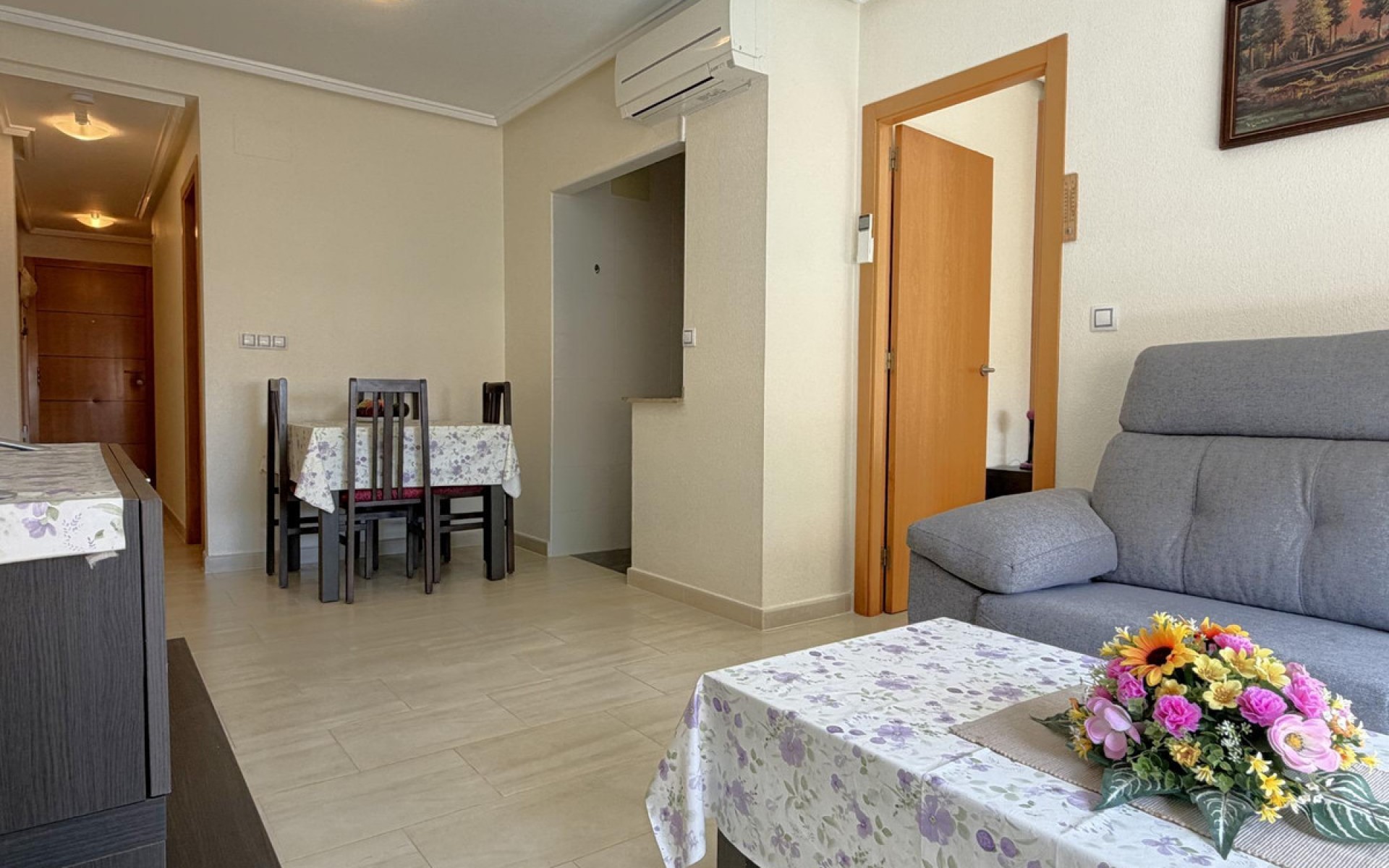 Resale - Apartment - Torrevieja - Torrevieja Centro