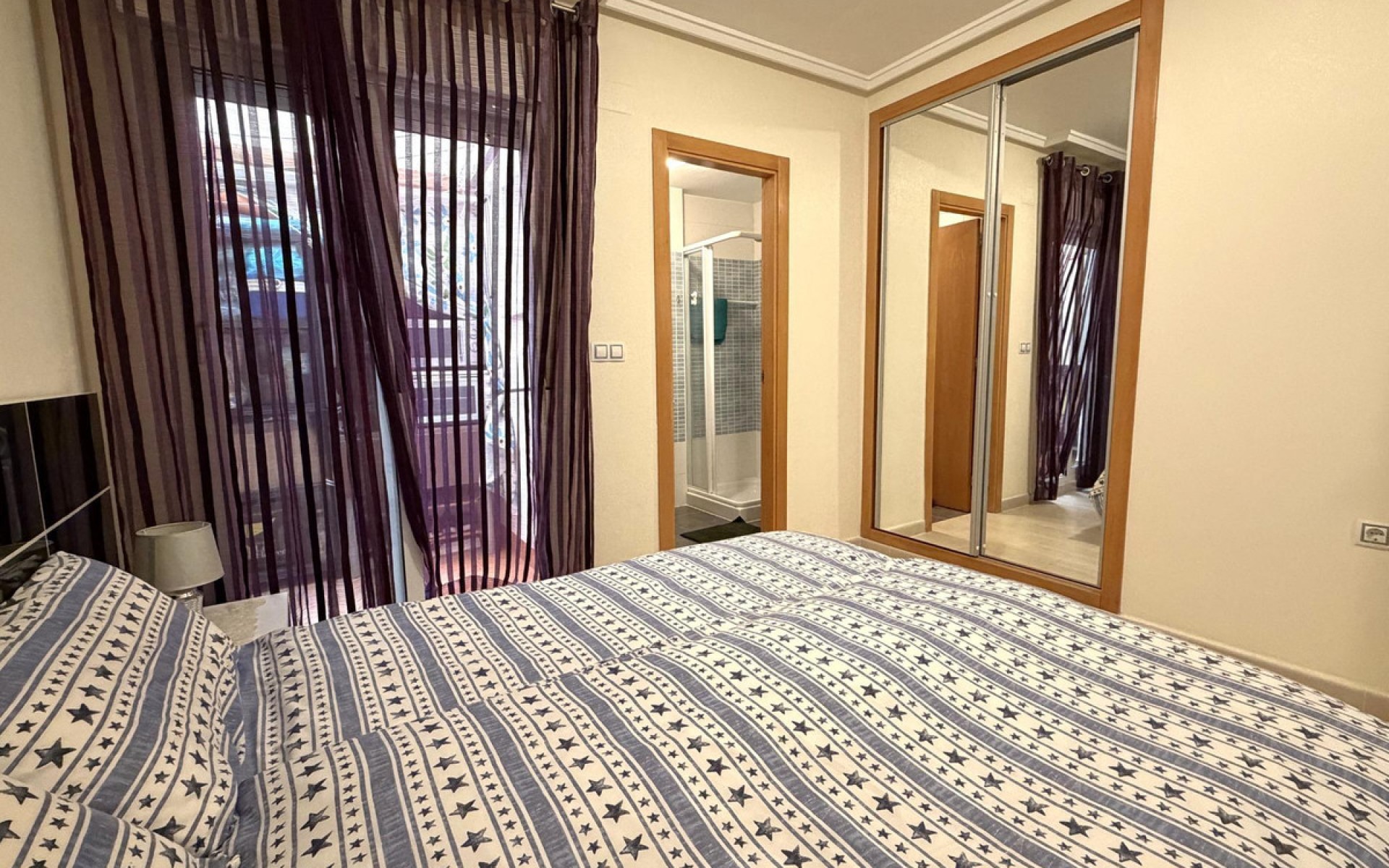 Resale - Apartment - Torrevieja - Torrevieja Centro