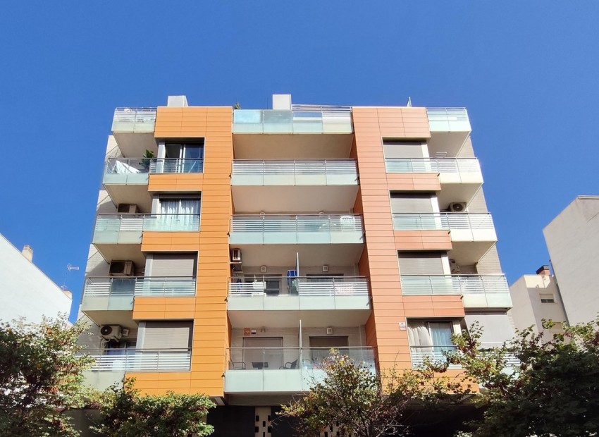 Resale - Apartment - Torrevieja - Torrevieja Centro