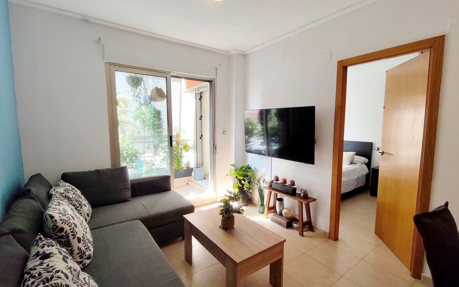 Resale - Apartment - Torrevieja - Torrevieja Centro