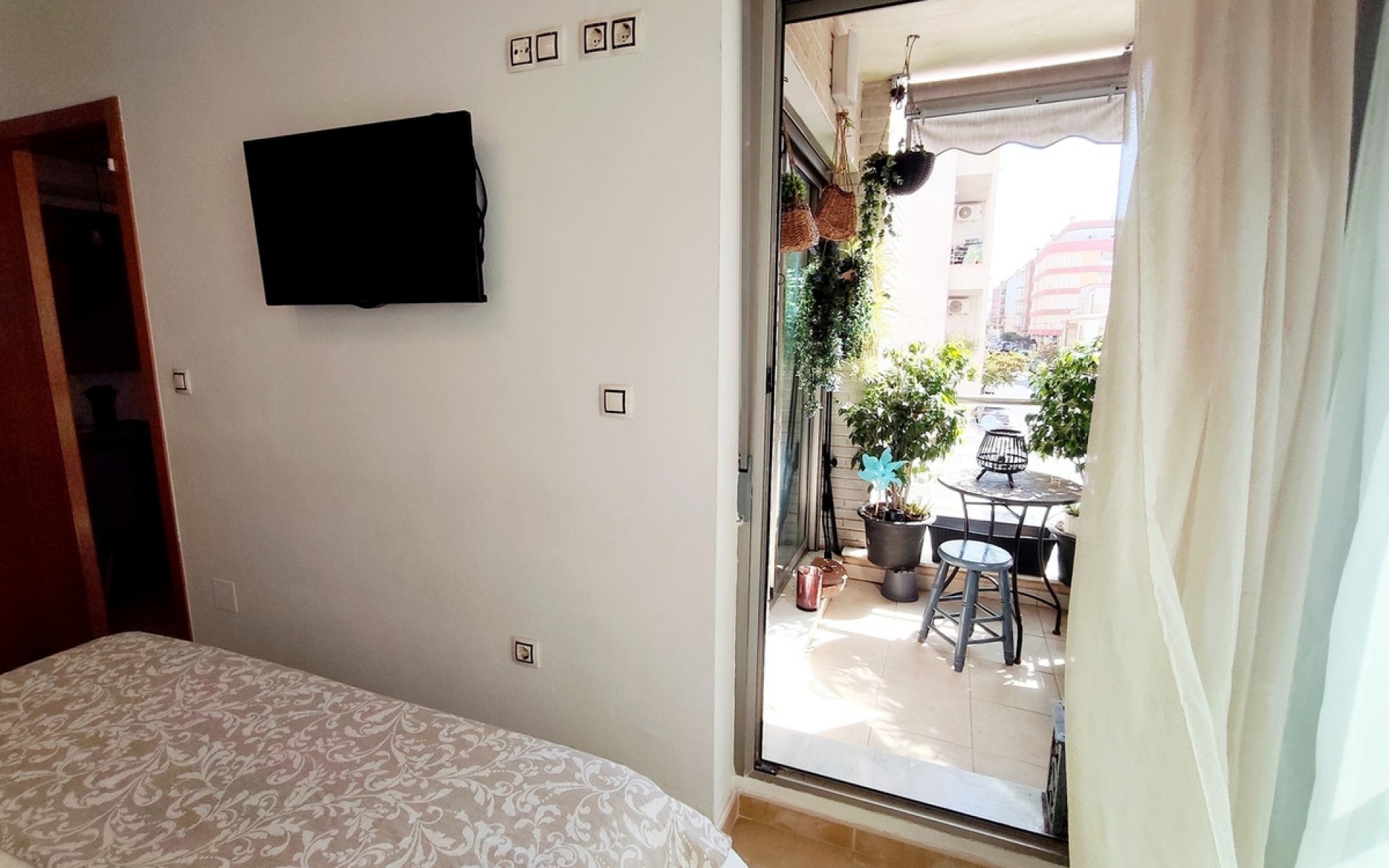 Resale - Apartment - Torrevieja - Torrevieja Centro
