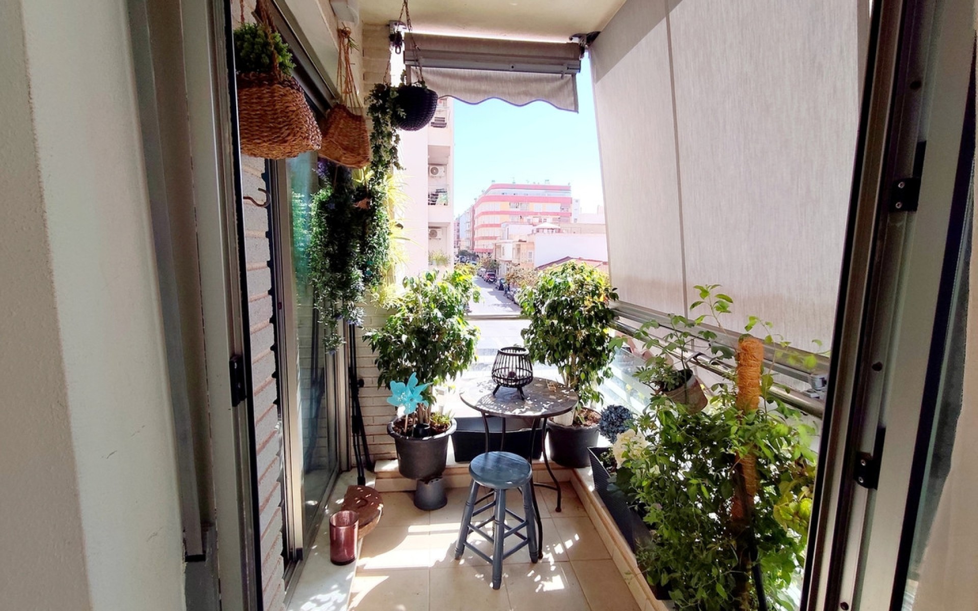 Resale - Apartment - Torrevieja - Torrevieja Centro