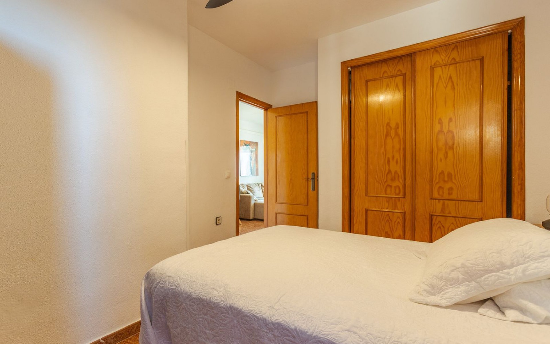 Resale - Apartment - Torrevieja - Torrevieja Centro