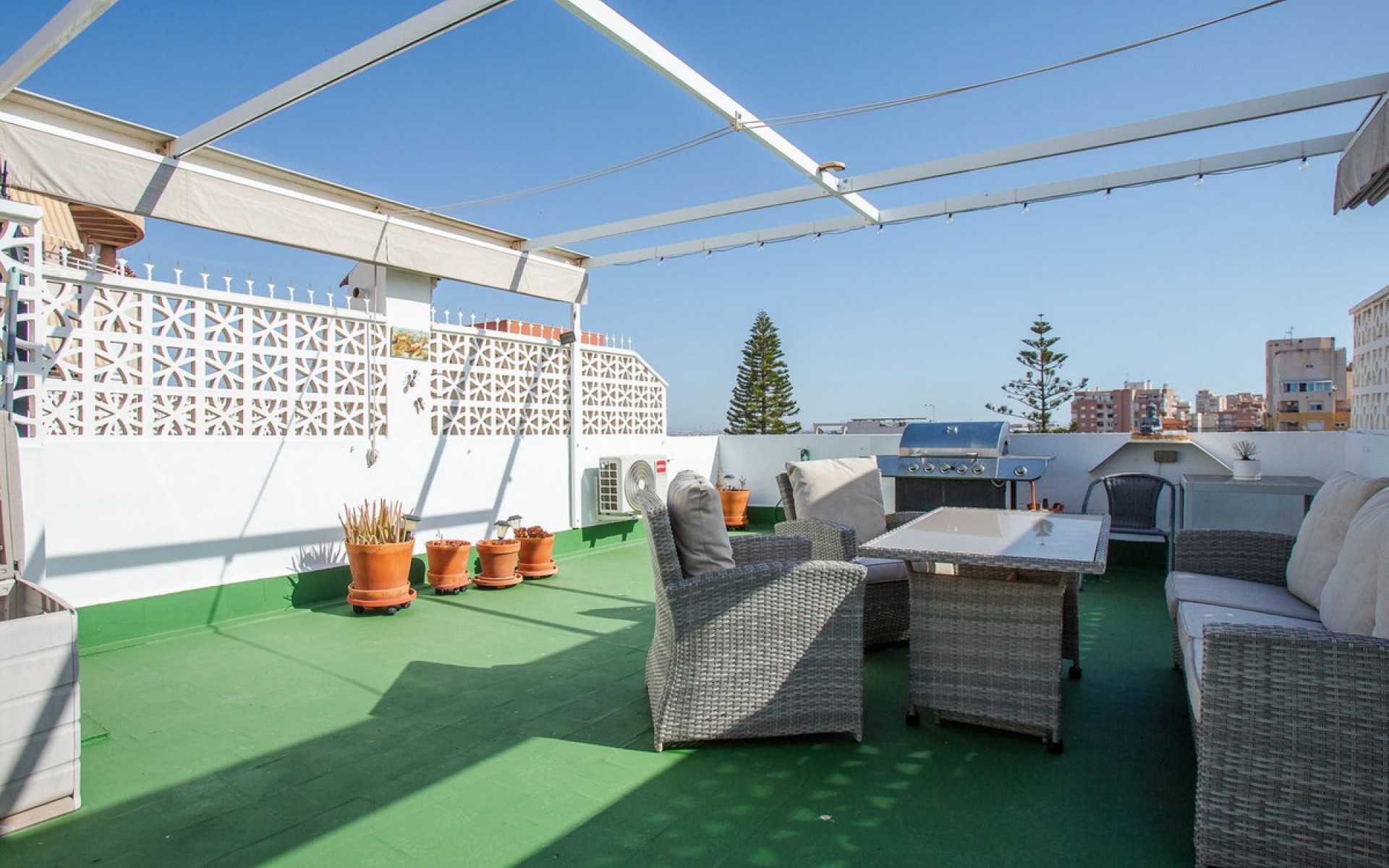 Resale - Apartment - Torrevieja - Torrevieja Centro
