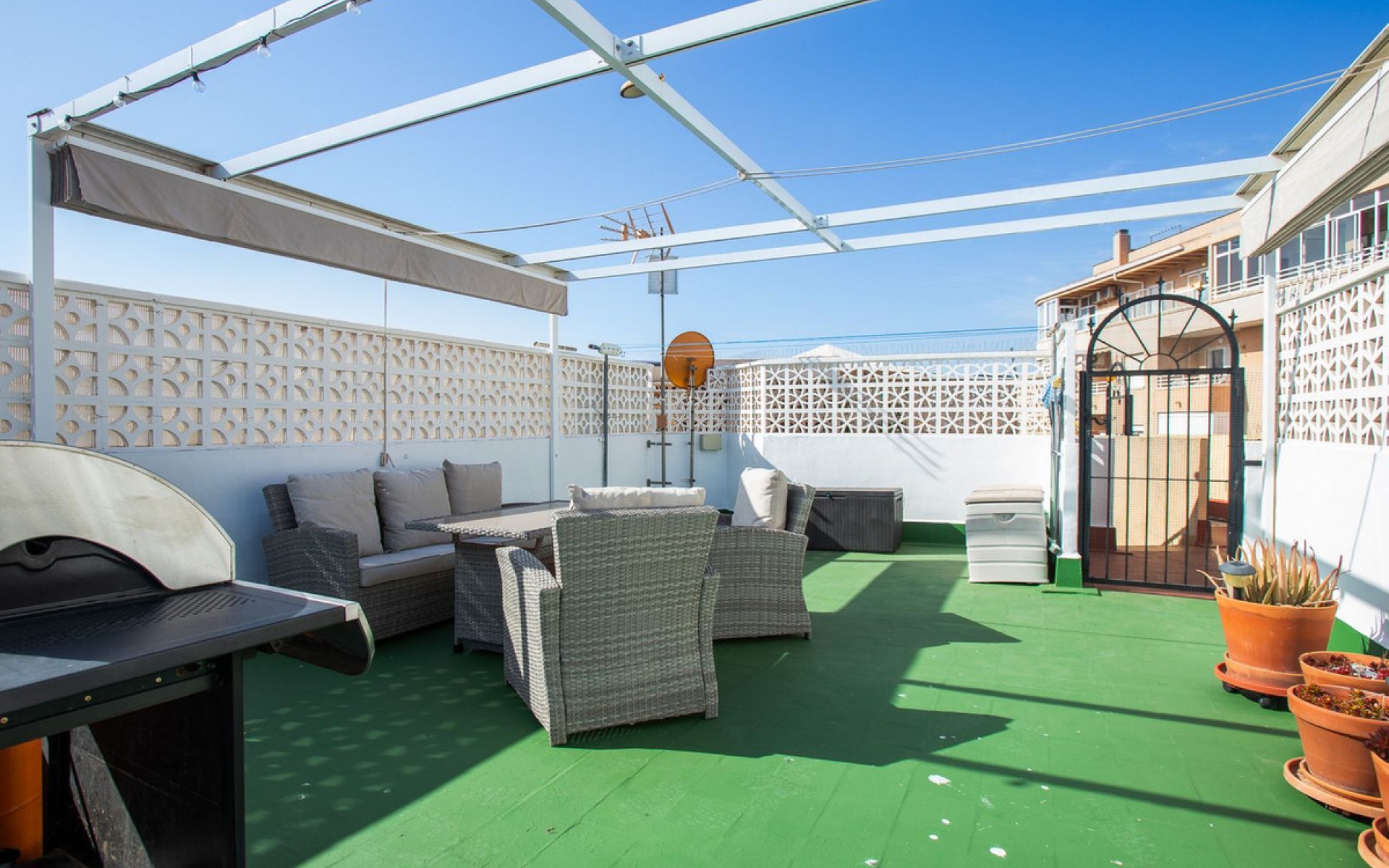 Resale - Apartment - Torrevieja - Torrevieja Centro
