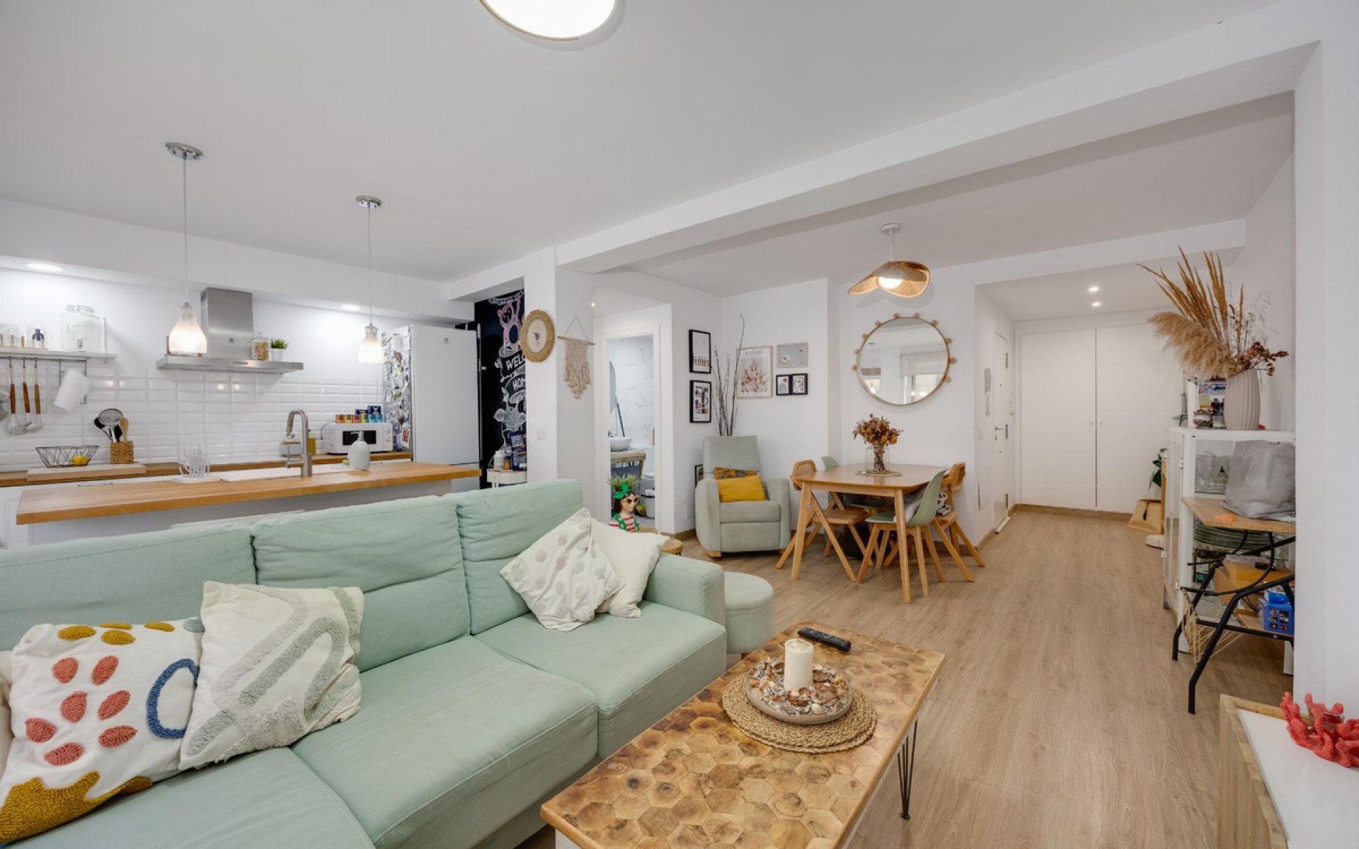 Resale - Apartment - Torrevieja - Torrevieja Centro