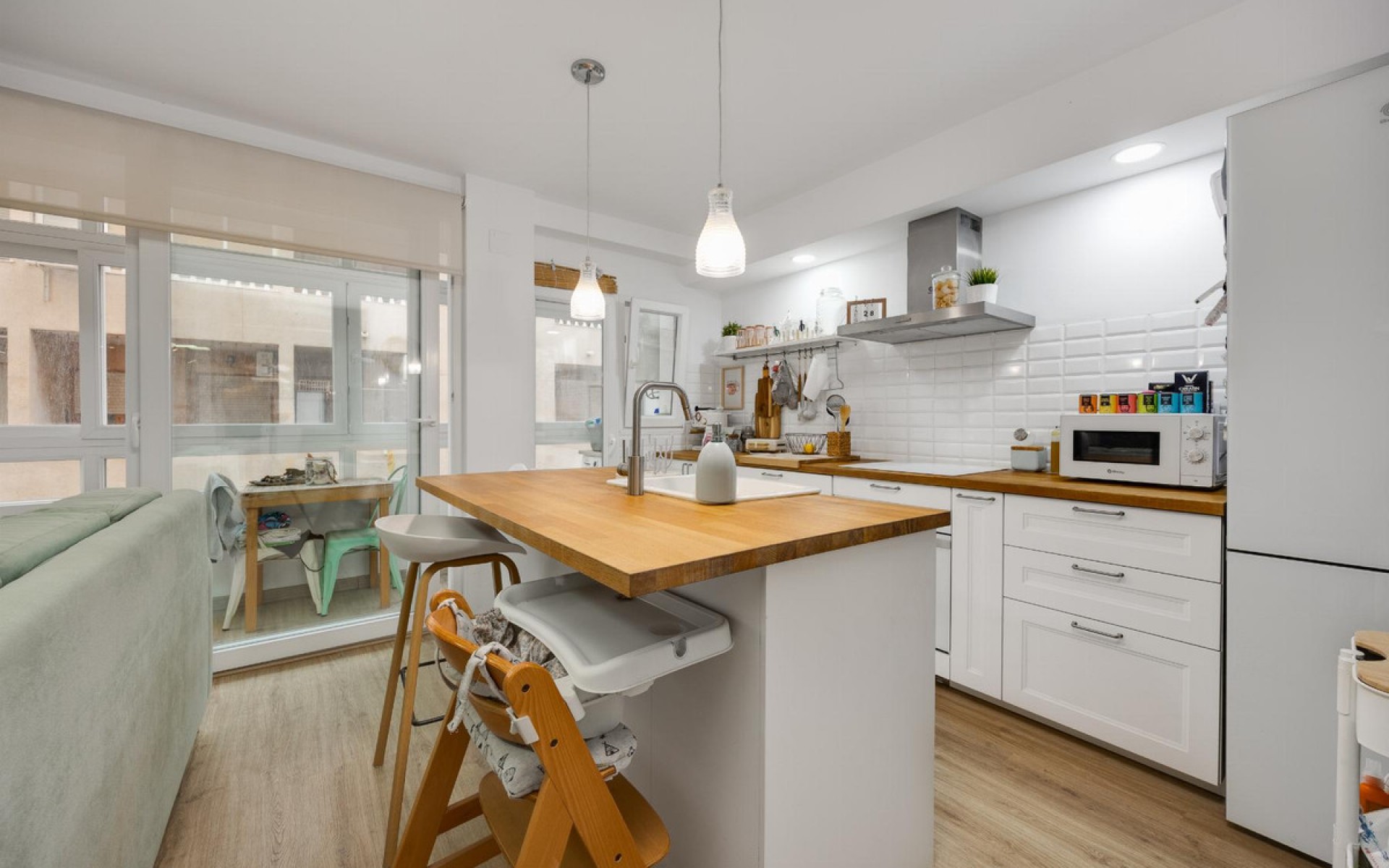 Resale - Apartment - Torrevieja - Torrevieja Centro