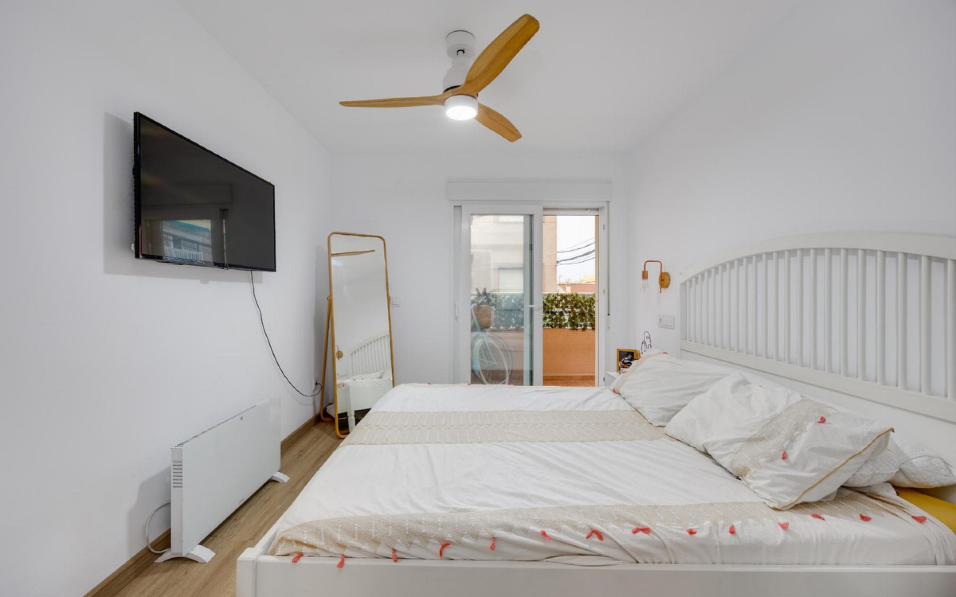 Resale - Apartment - Torrevieja - Torrevieja Centro