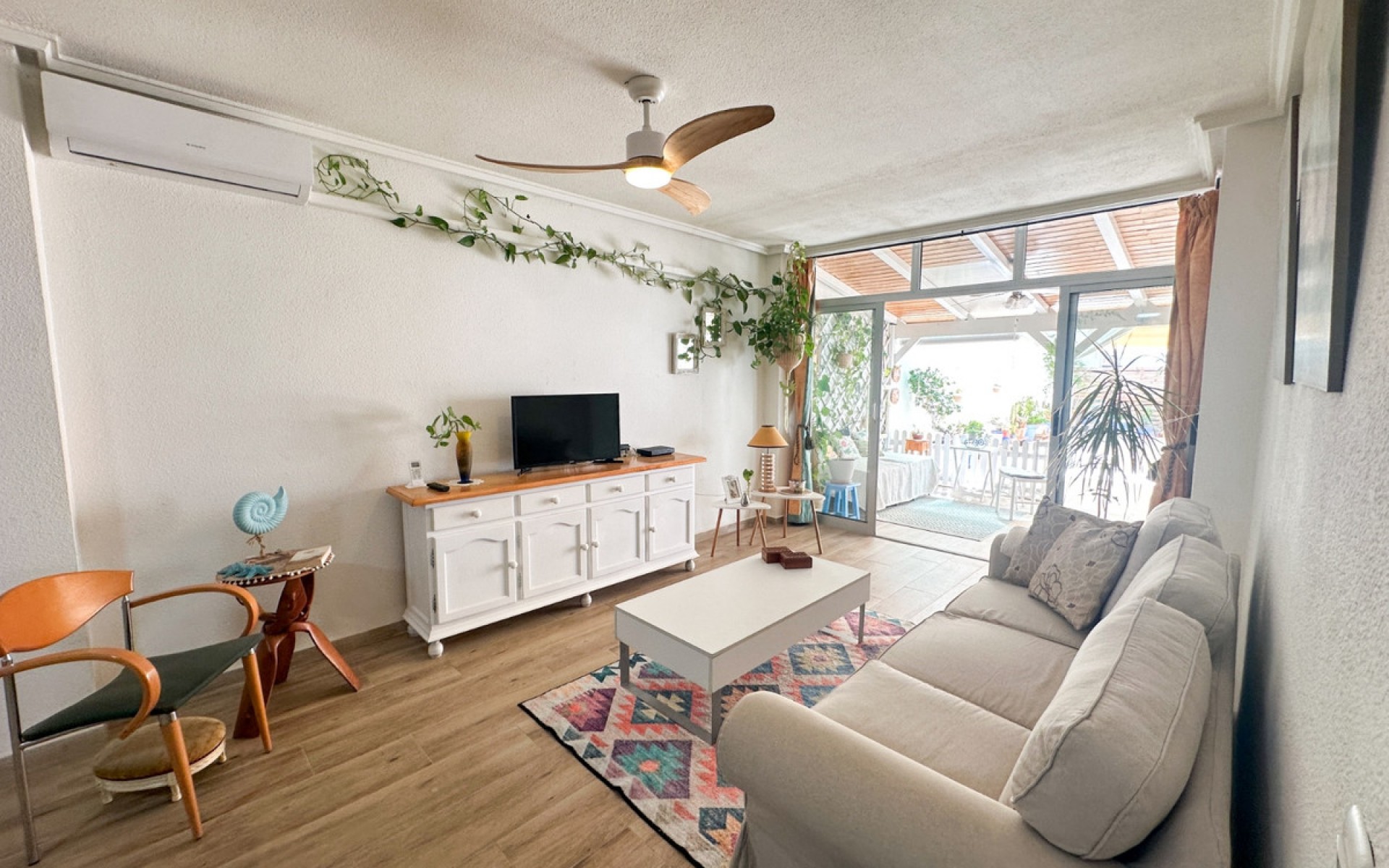 Resale - Apartment - Torrevieja - Torrevieja Centro