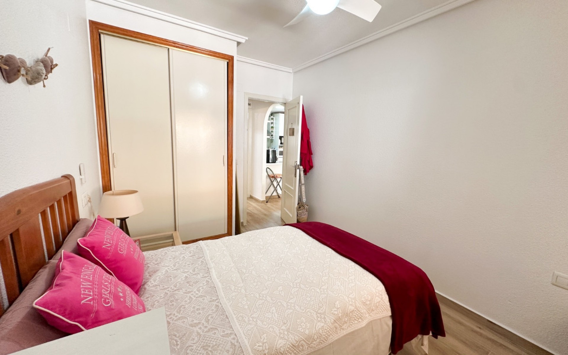 Resale - Apartment - Torrevieja - Torrevieja Centro