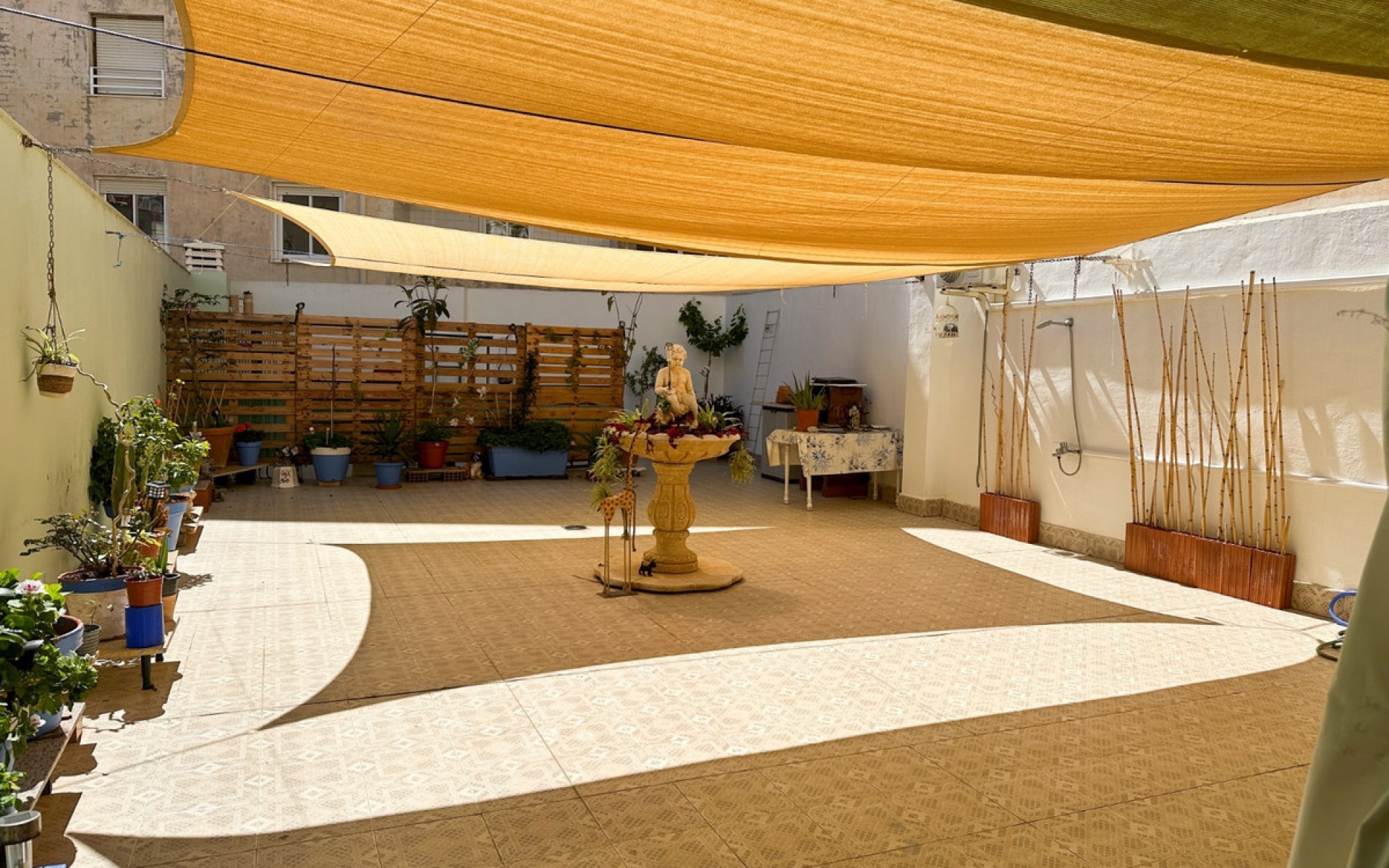 Resale - Apartment - Torrevieja - Torrevieja Centro