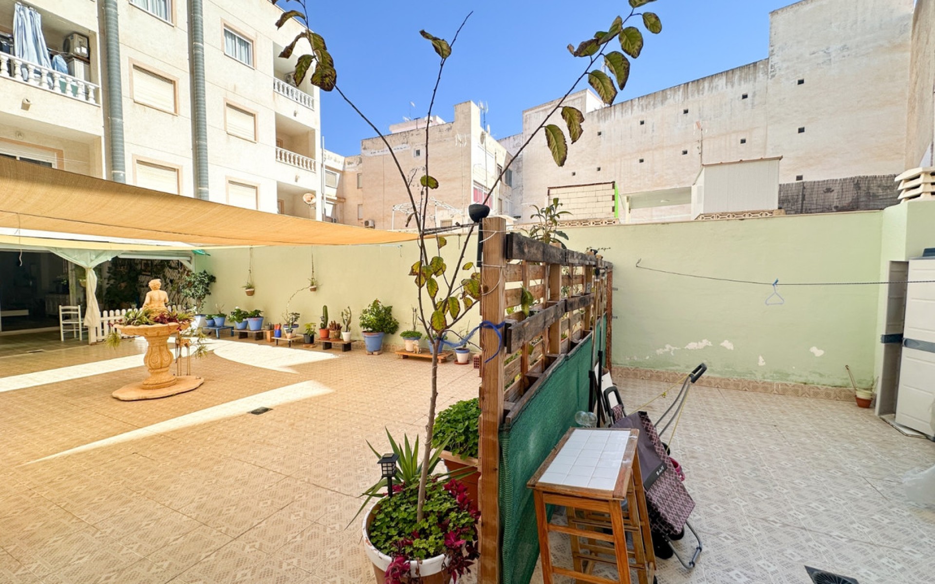 Resale - Apartment - Torrevieja - Torrevieja Centro