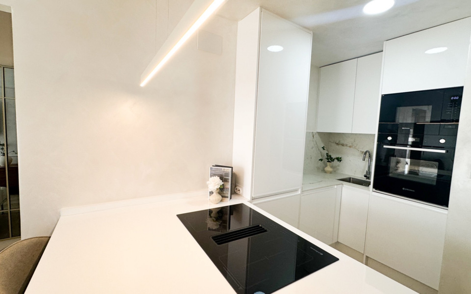 Resale - Apartment - Torrevieja - Torrevieja Centro