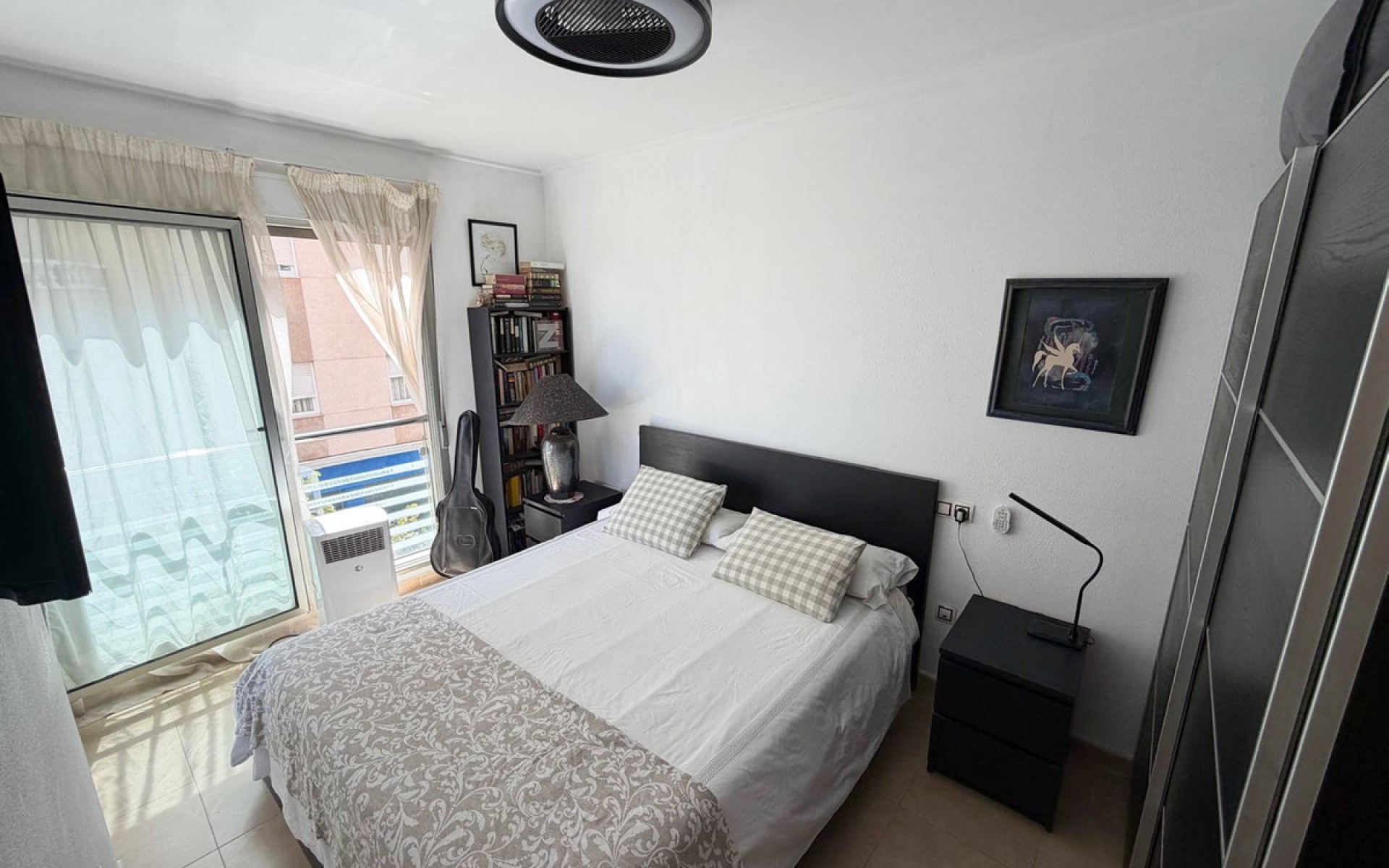 Resale - Apartment - Torrevieja - Torrevieja Centro