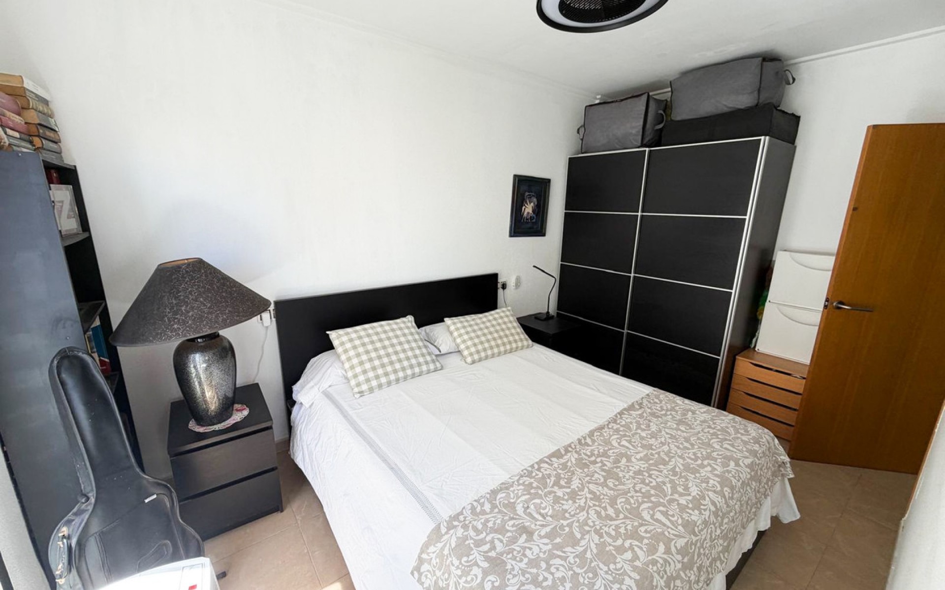 Resale - Apartment - Torrevieja - Torrevieja Centro