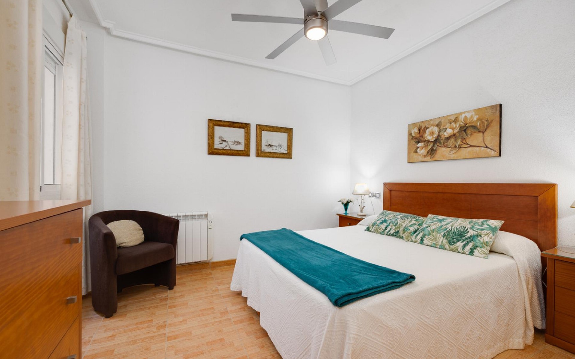 Resale - Apartment - Torrevieja - Torrevieja Centro