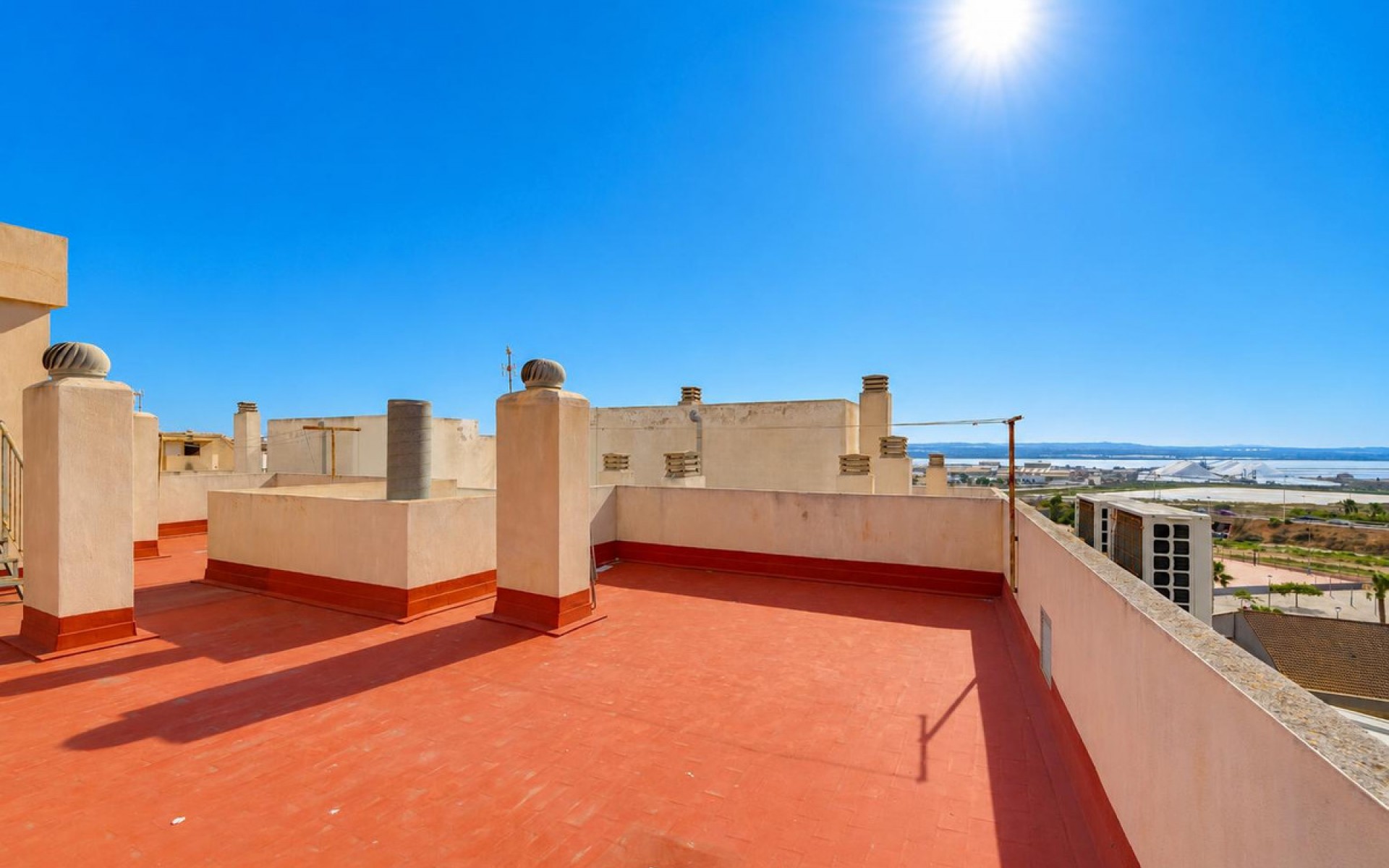Resale - Apartment - Torrevieja - Torrevieja Centro