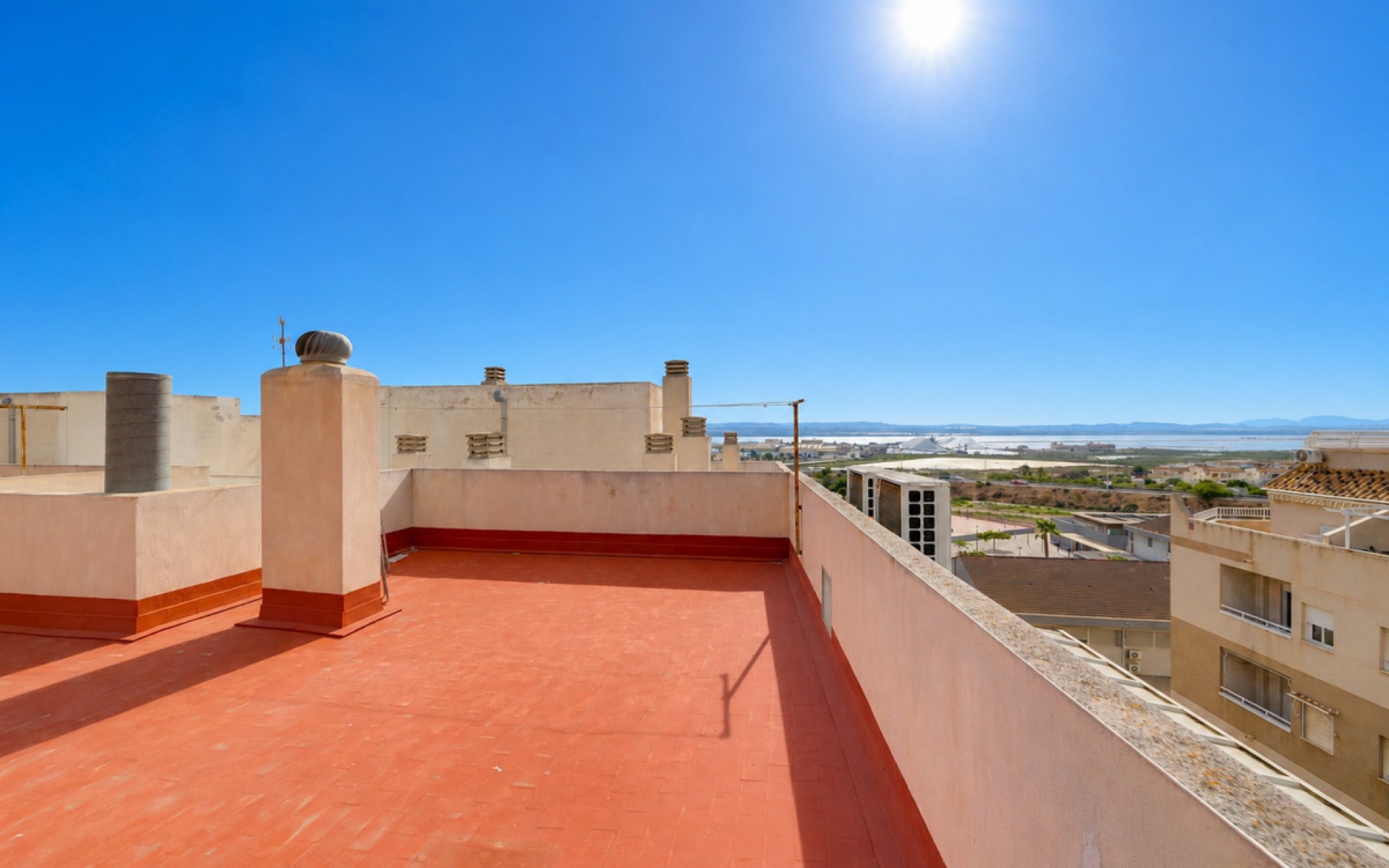 Resale - Apartment - Torrevieja - Torrevieja Centro