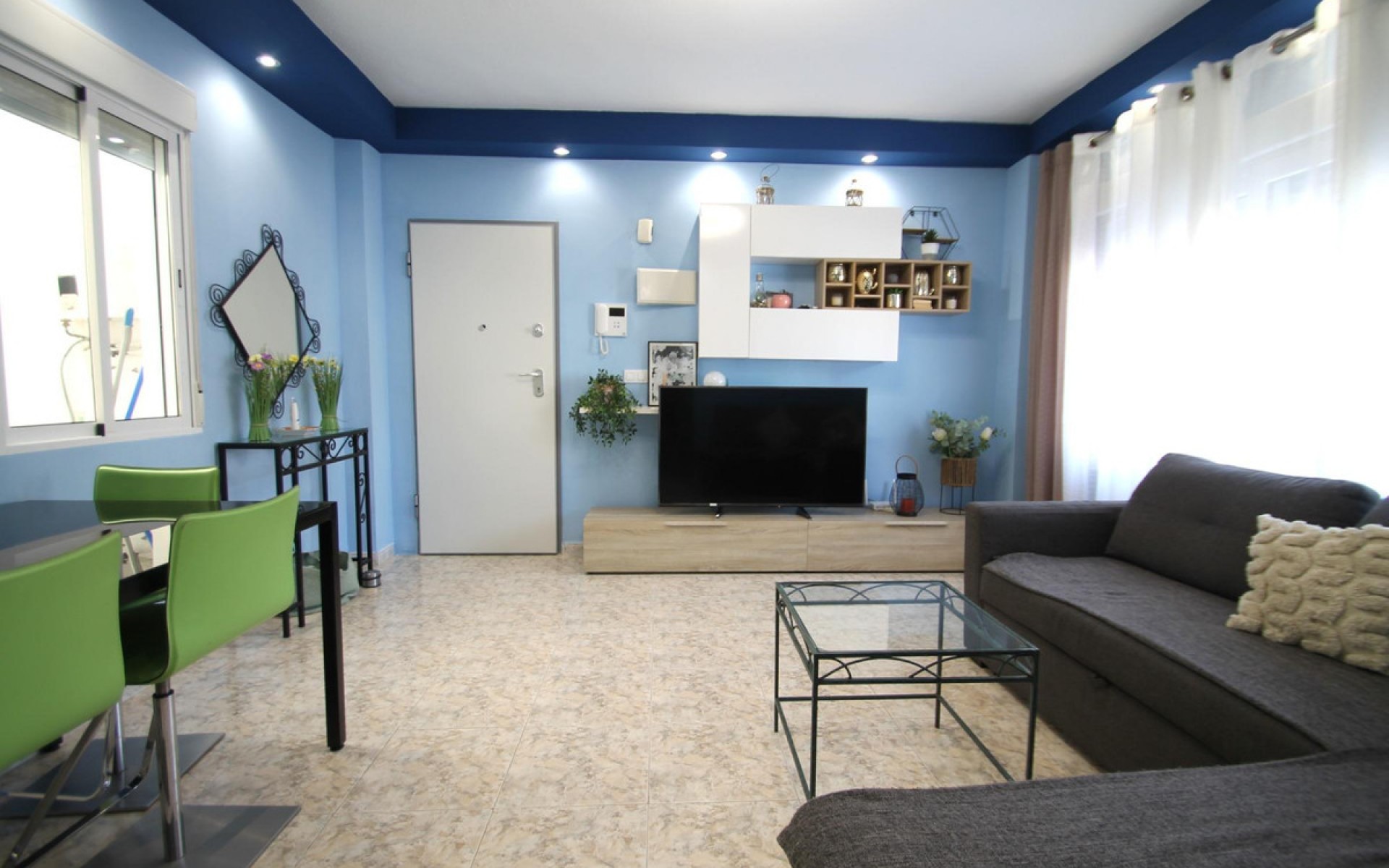 Resale - Apartment - Torrevieja - Torrevieja Centro