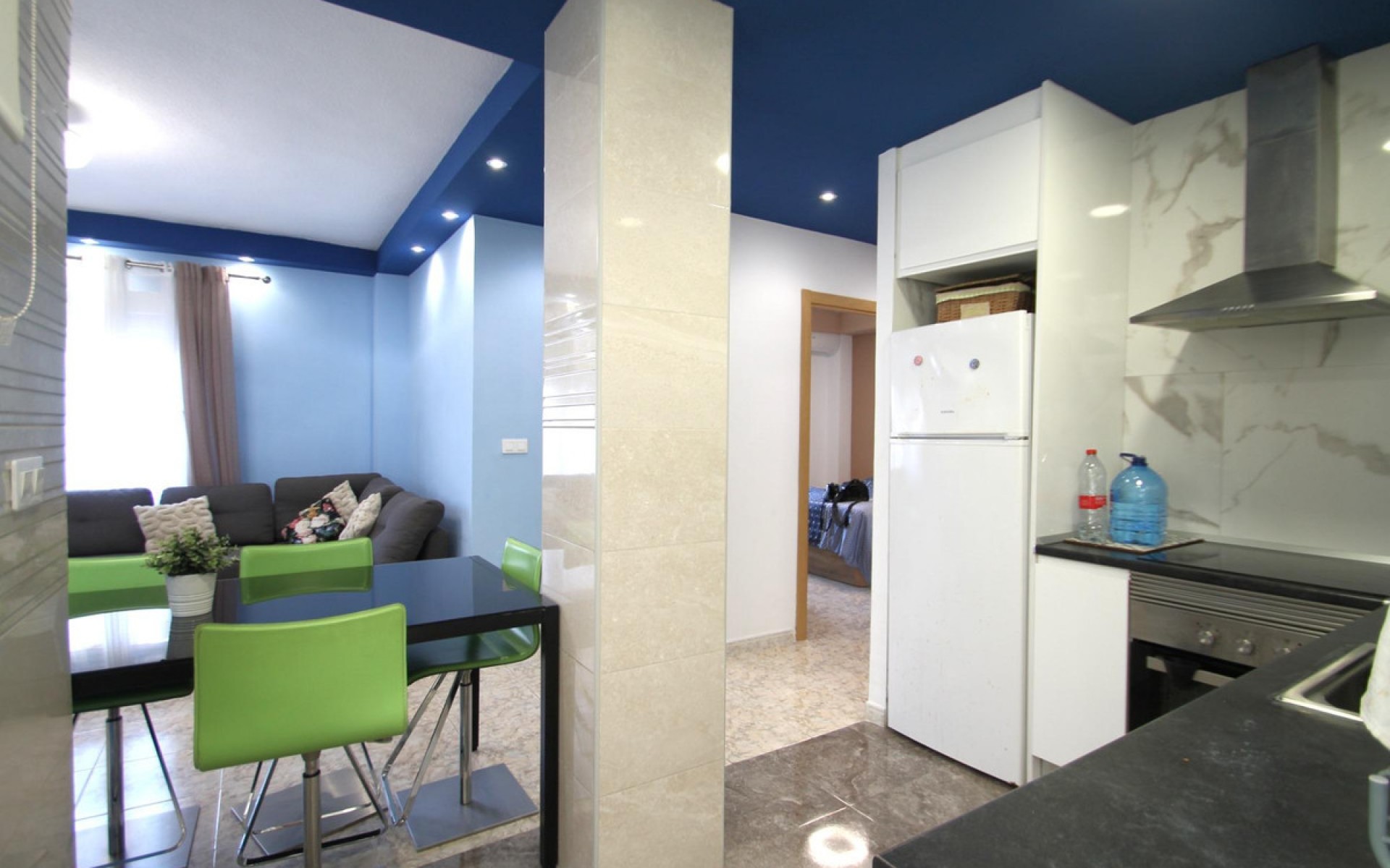 Resale - Apartment - Torrevieja - Torrevieja Centro