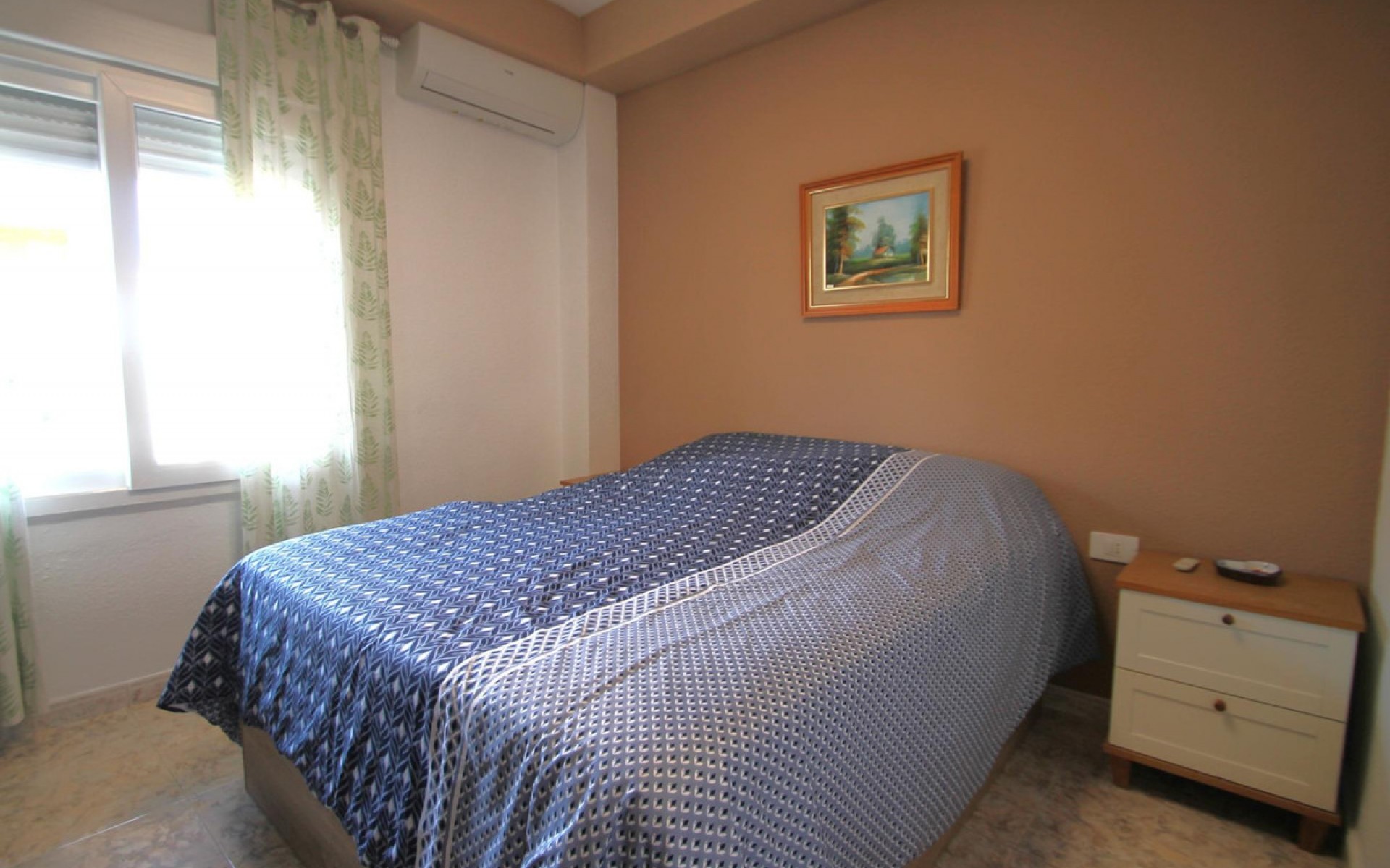 Resale - Apartment - Torrevieja - Torrevieja Centro