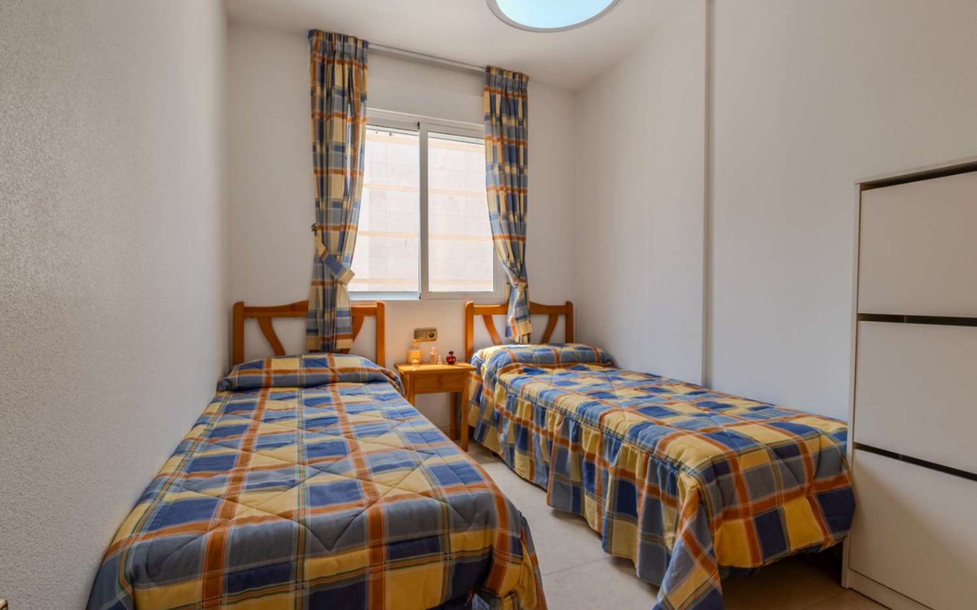 Resale - Apartment - Torrevieja - Torrevieja Centro