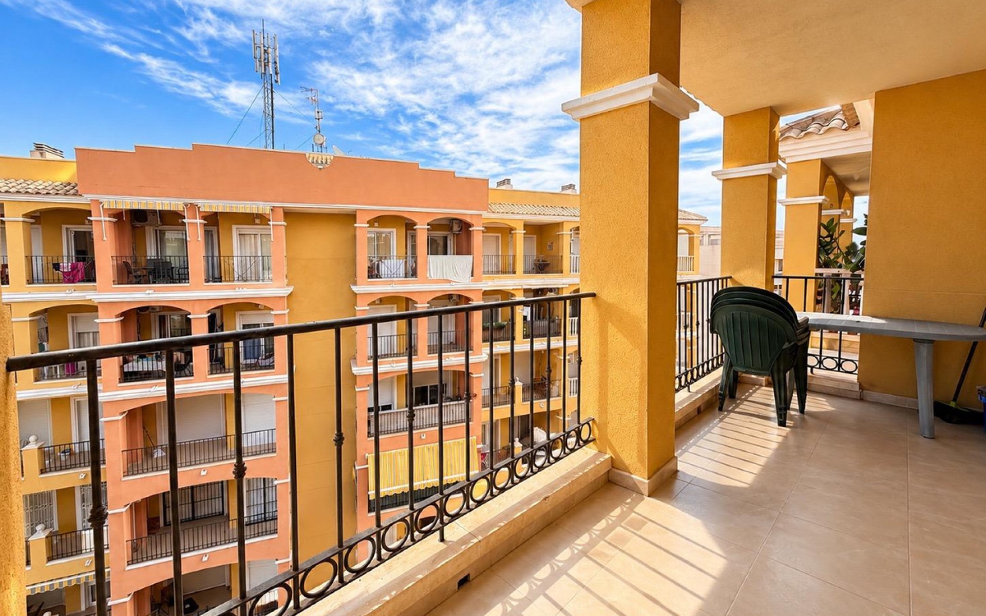 Resale - Apartment - Torrevieja - Torrevieja Centro
