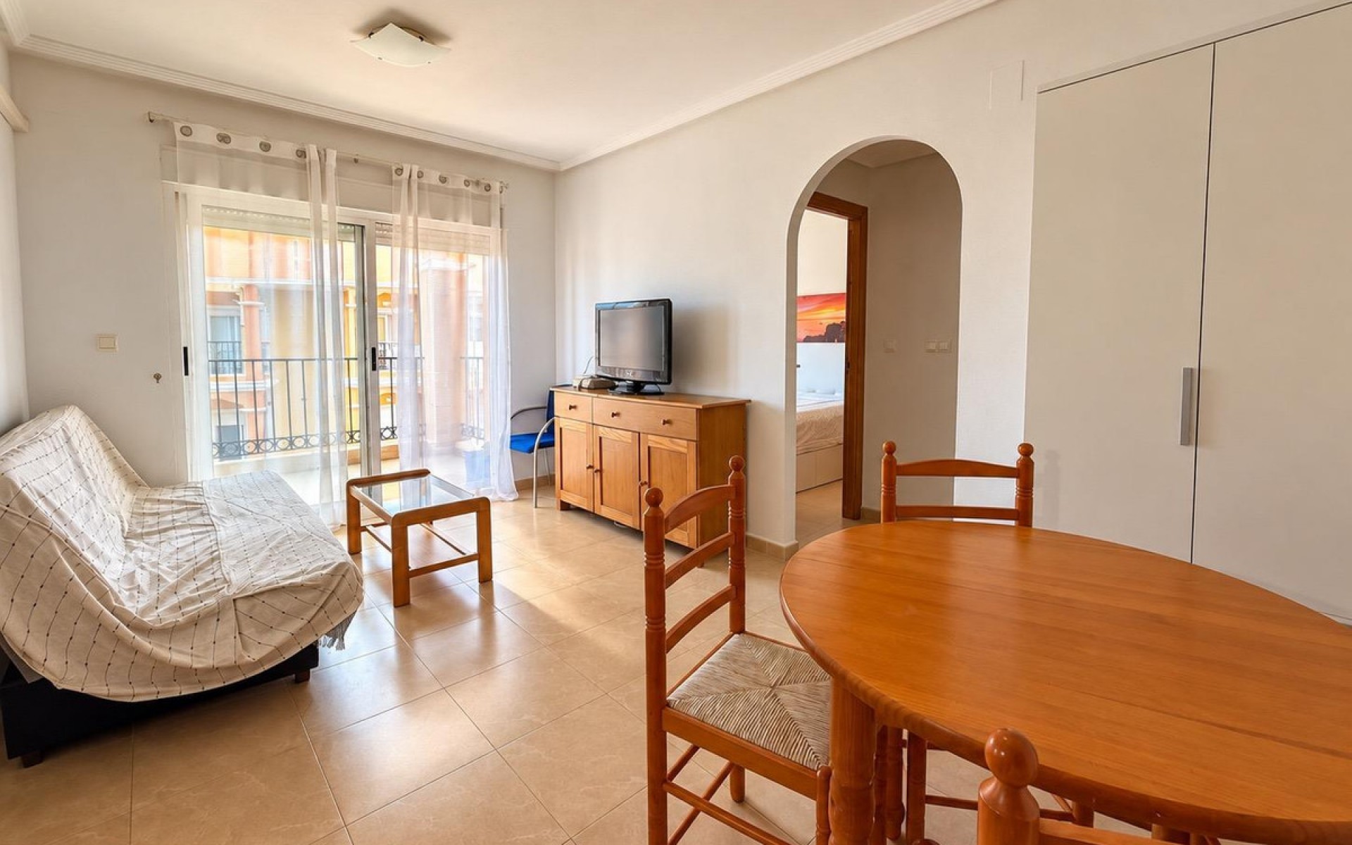 Resale - Apartment - Torrevieja - Torrevieja Centro