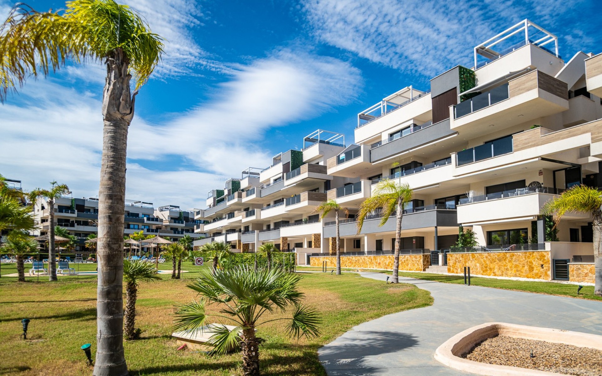 Resale - Apartment - Torrevieja - Torrevieja Centro