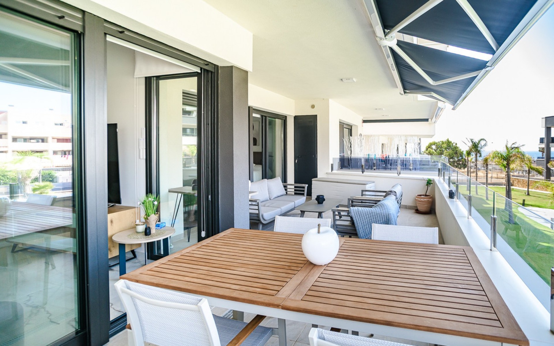 Resale - Apartment - Torrevieja - Torrevieja Centro