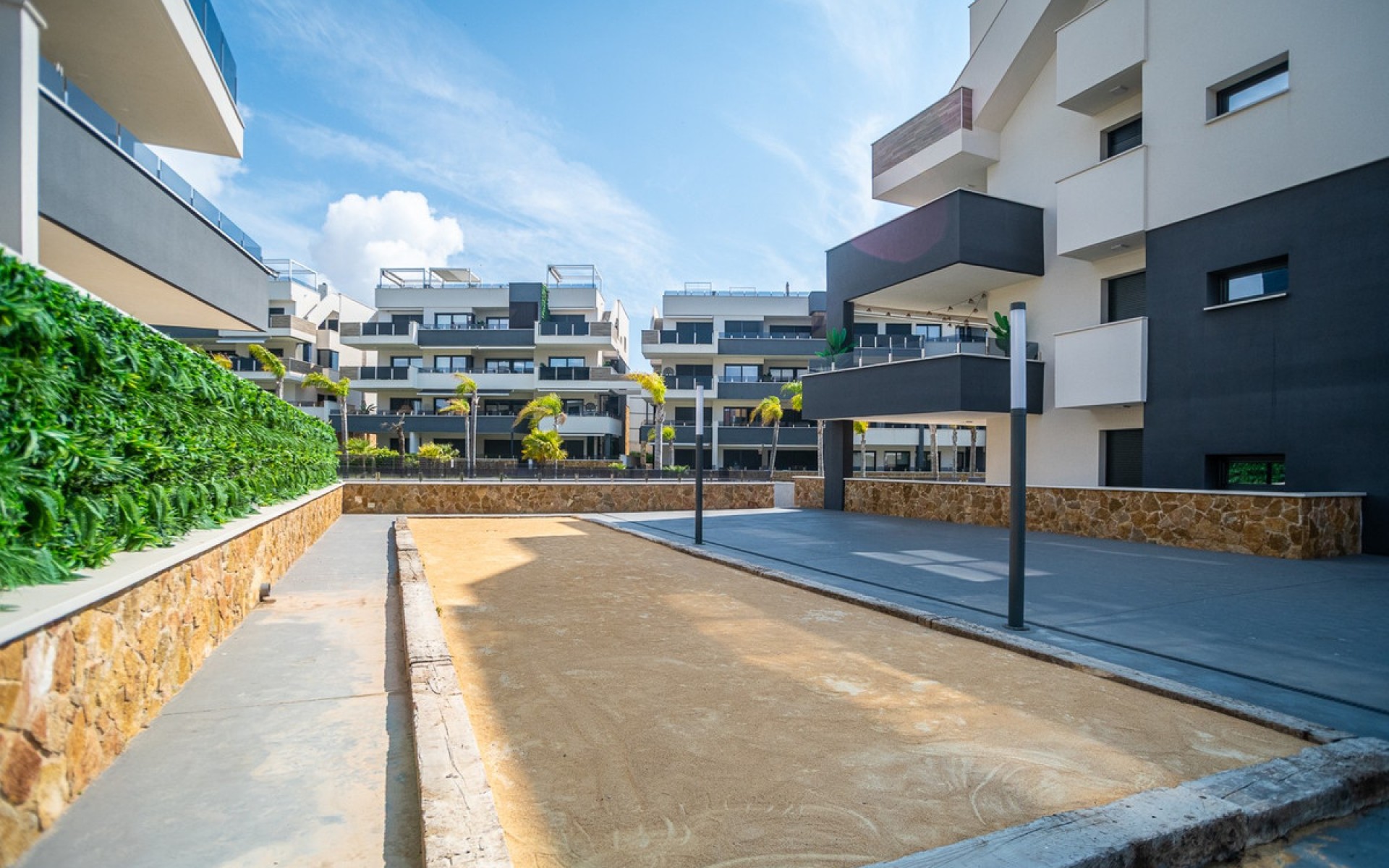Resale - Apartment - Torrevieja - Torrevieja Centro