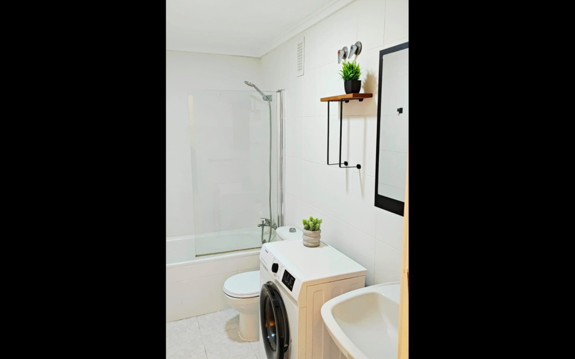 Resale - Apartment - Torrevieja - Torrevieja Centro