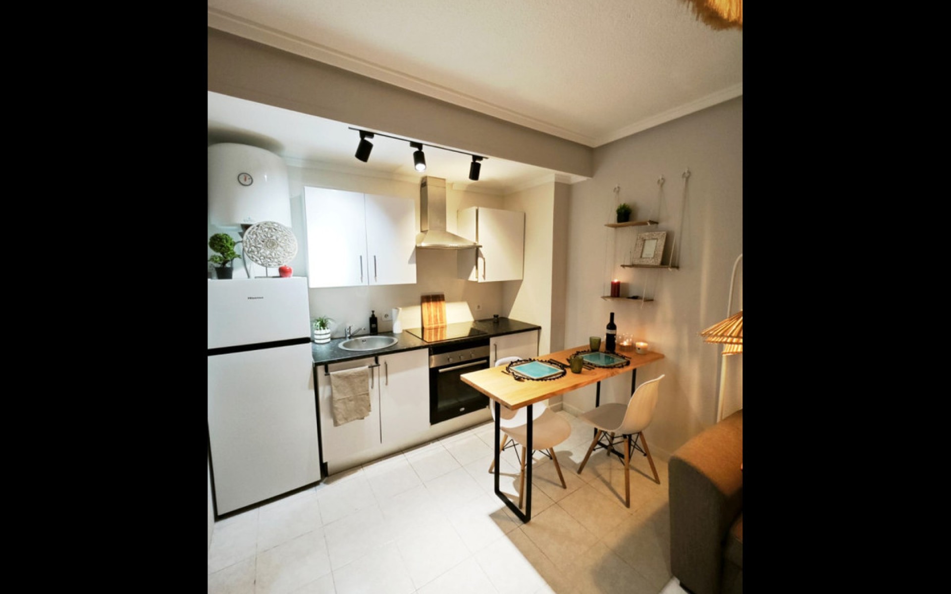 Resale - Apartment - Torrevieja - Torrevieja Centro