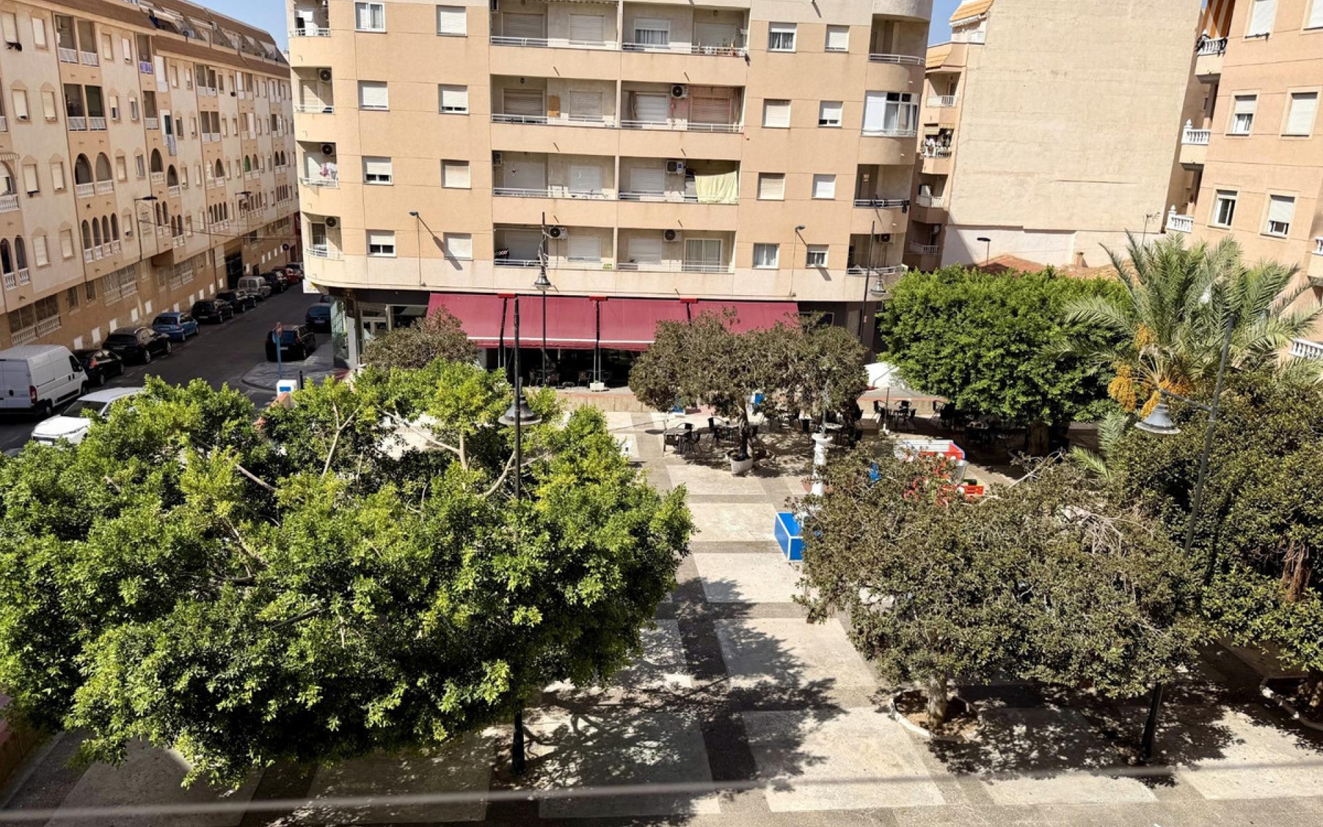Resale - Apartment - Torrevieja - Torrevieja Centro