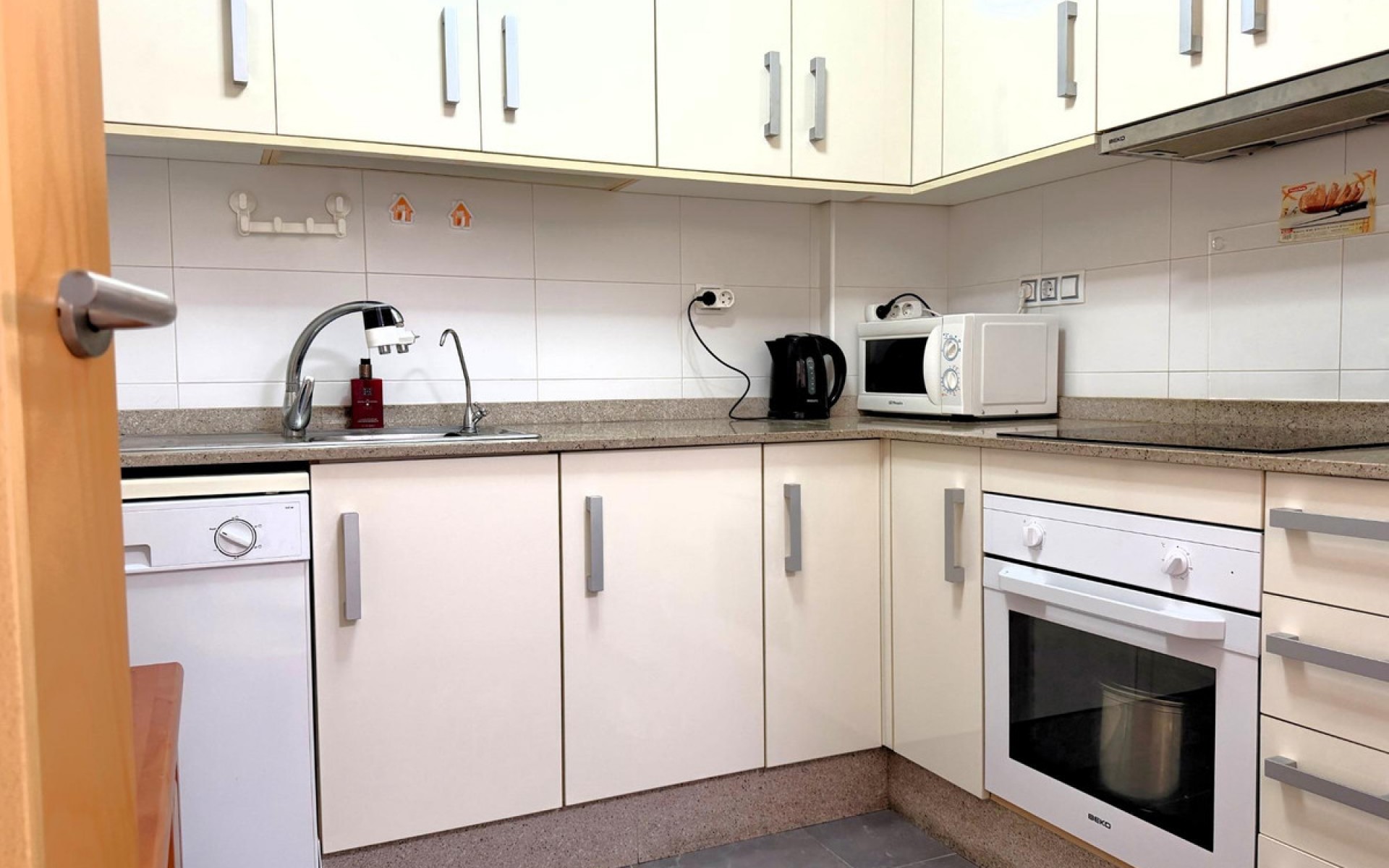Resale - Apartment - Torrevieja - Torrevieja Centro