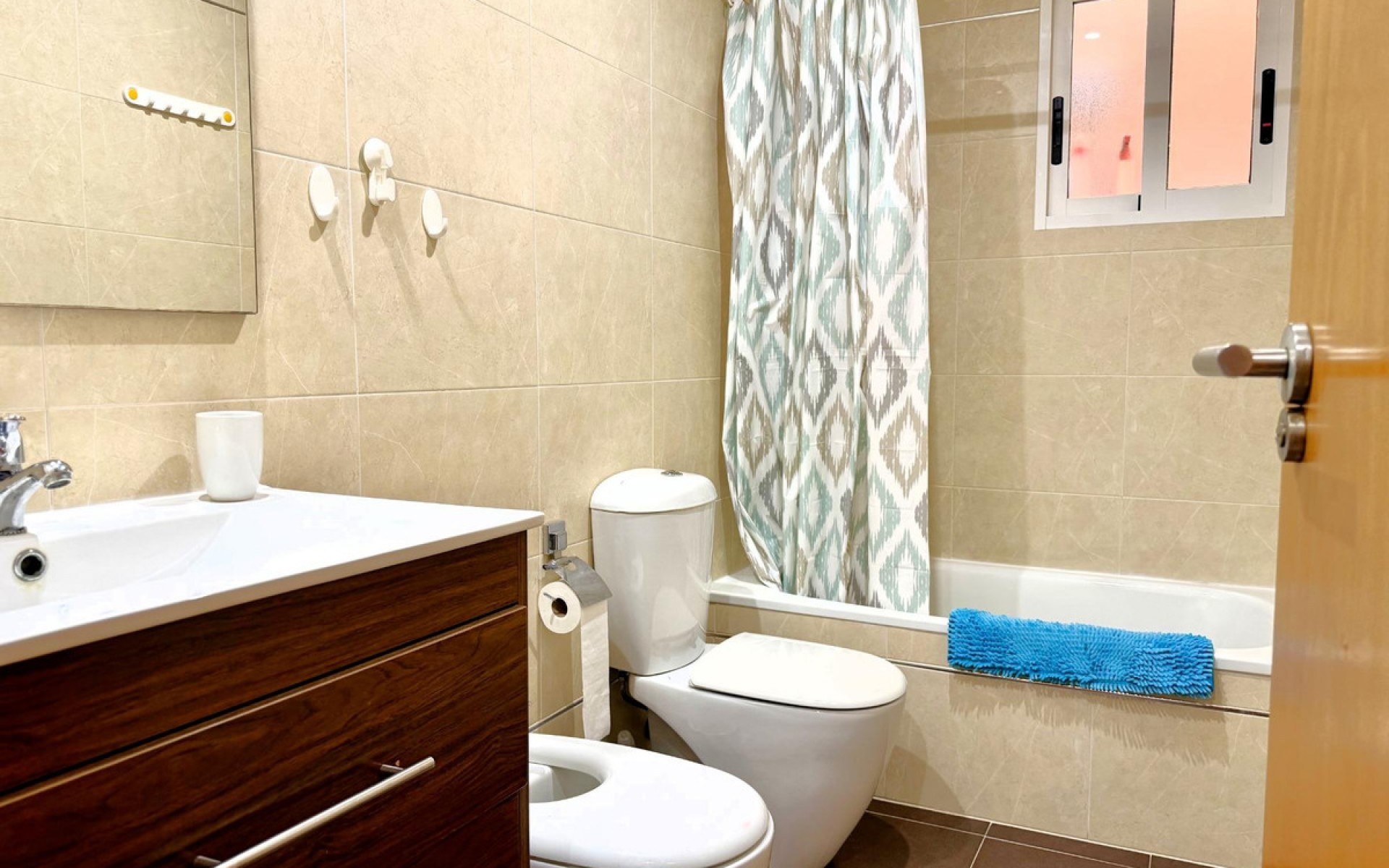 Resale - Apartment - Torrevieja - Torrevieja Centro
