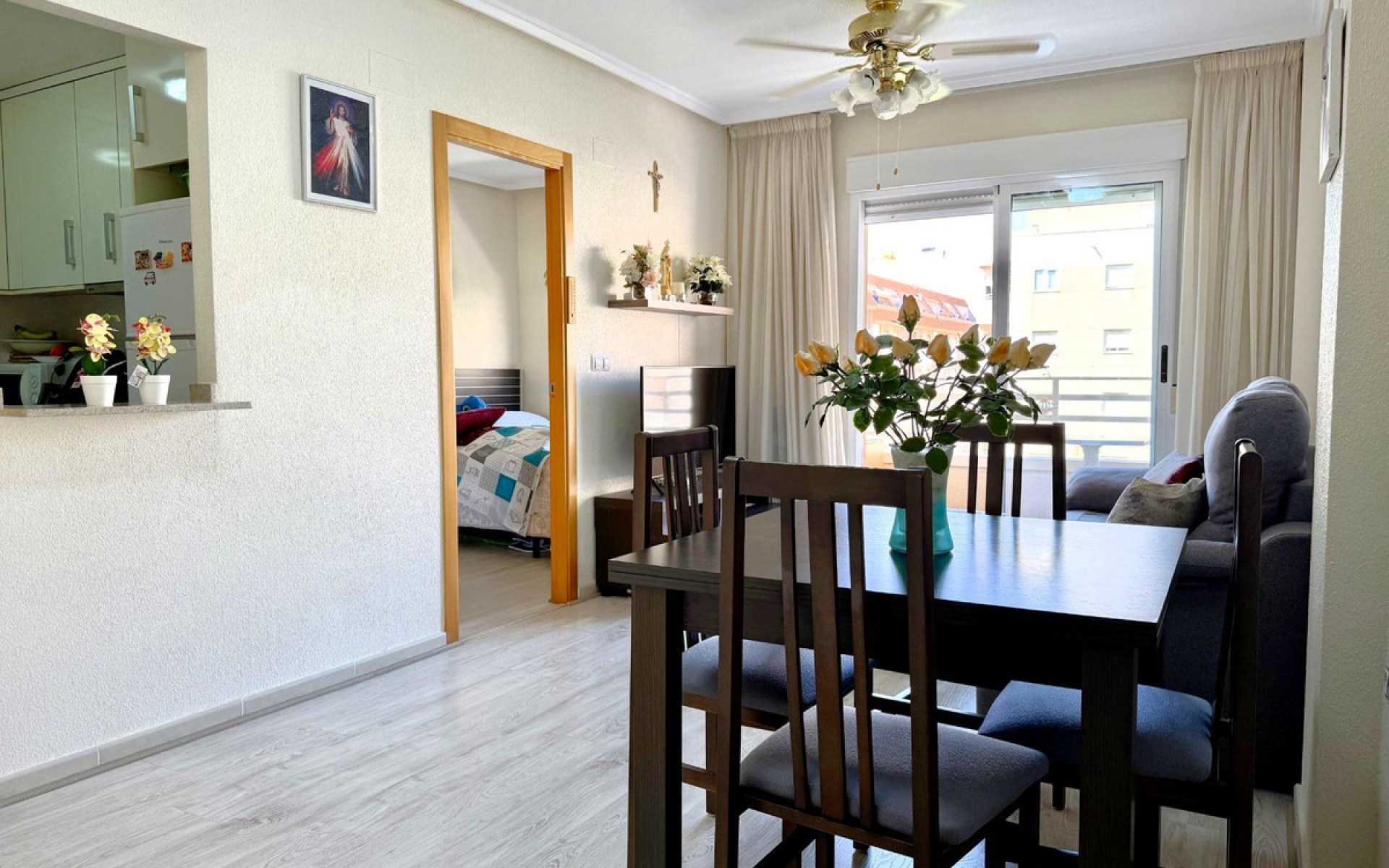Resale - Apartment - Torrevieja - Torrevieja Centro