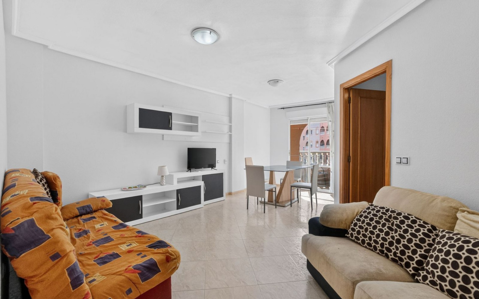 Resale - Apartment - Torrevieja - Torrevieja Centro