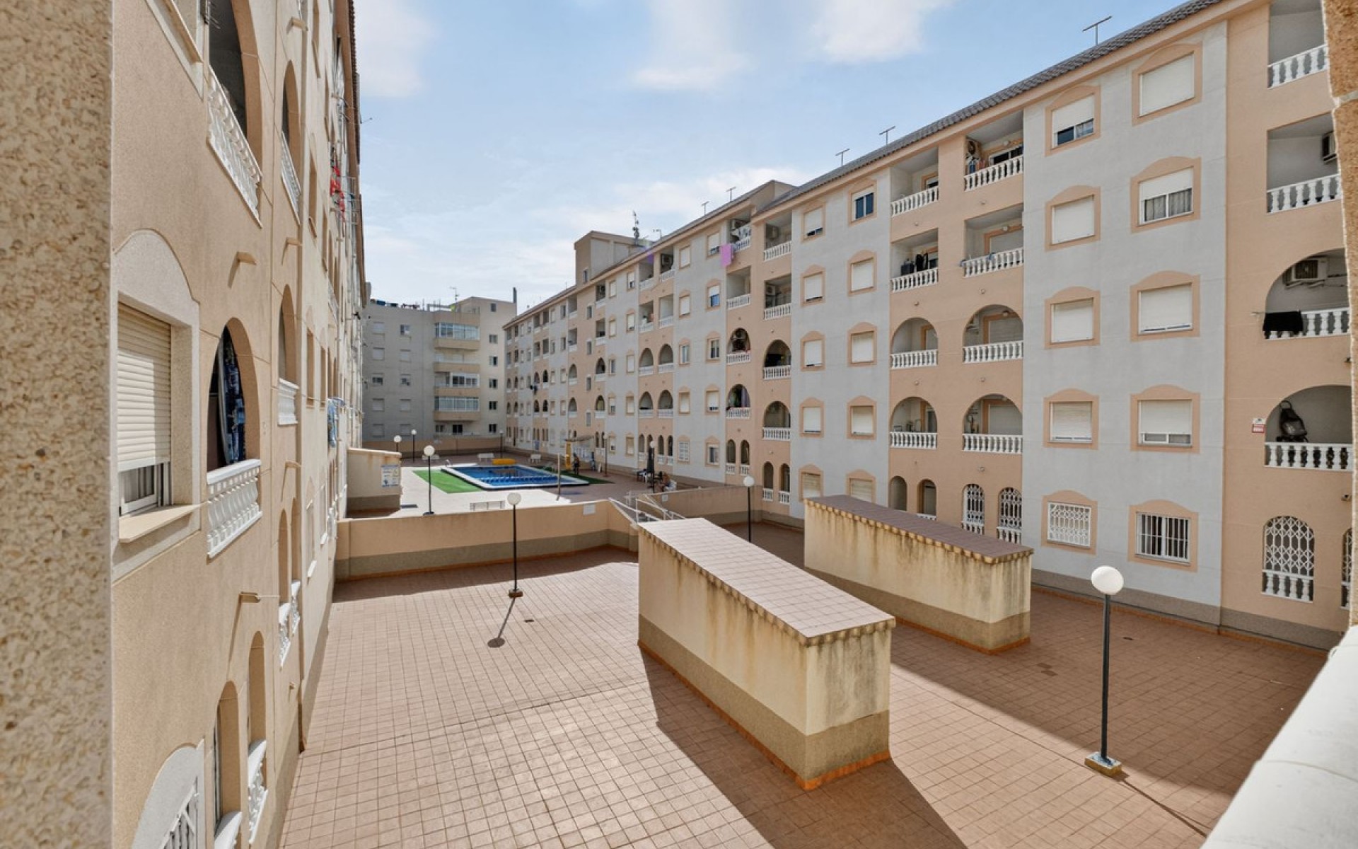 Resale - Apartment - Torrevieja - Torrevieja Centro