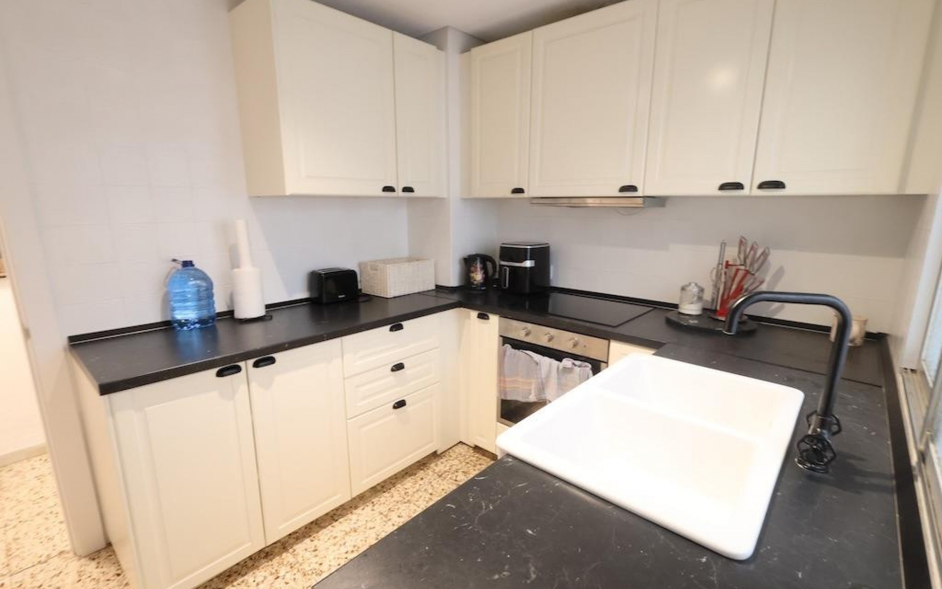 Resale - Apartment - Torrevieja - Torrevieja Centro
