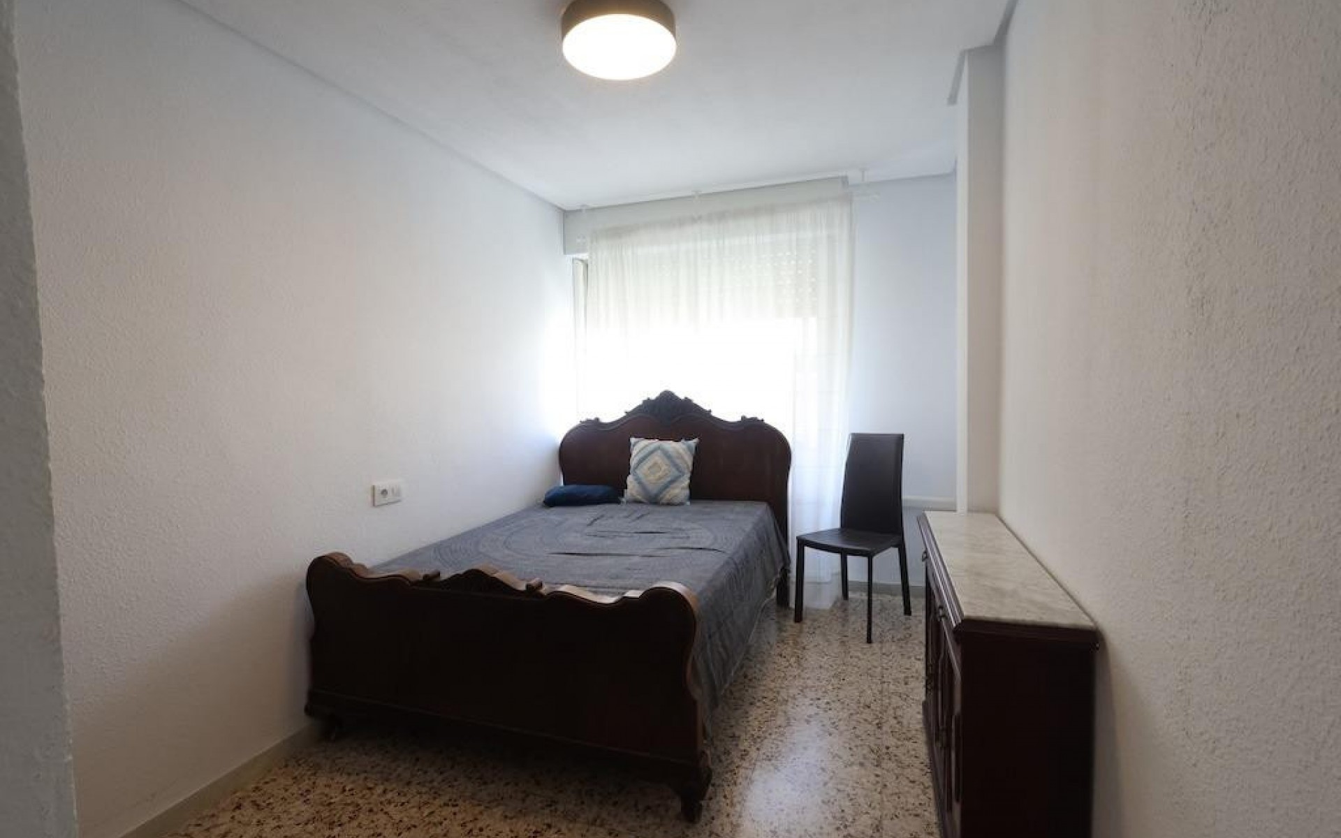 Resale - Apartment - Torrevieja - Torrevieja Centro
