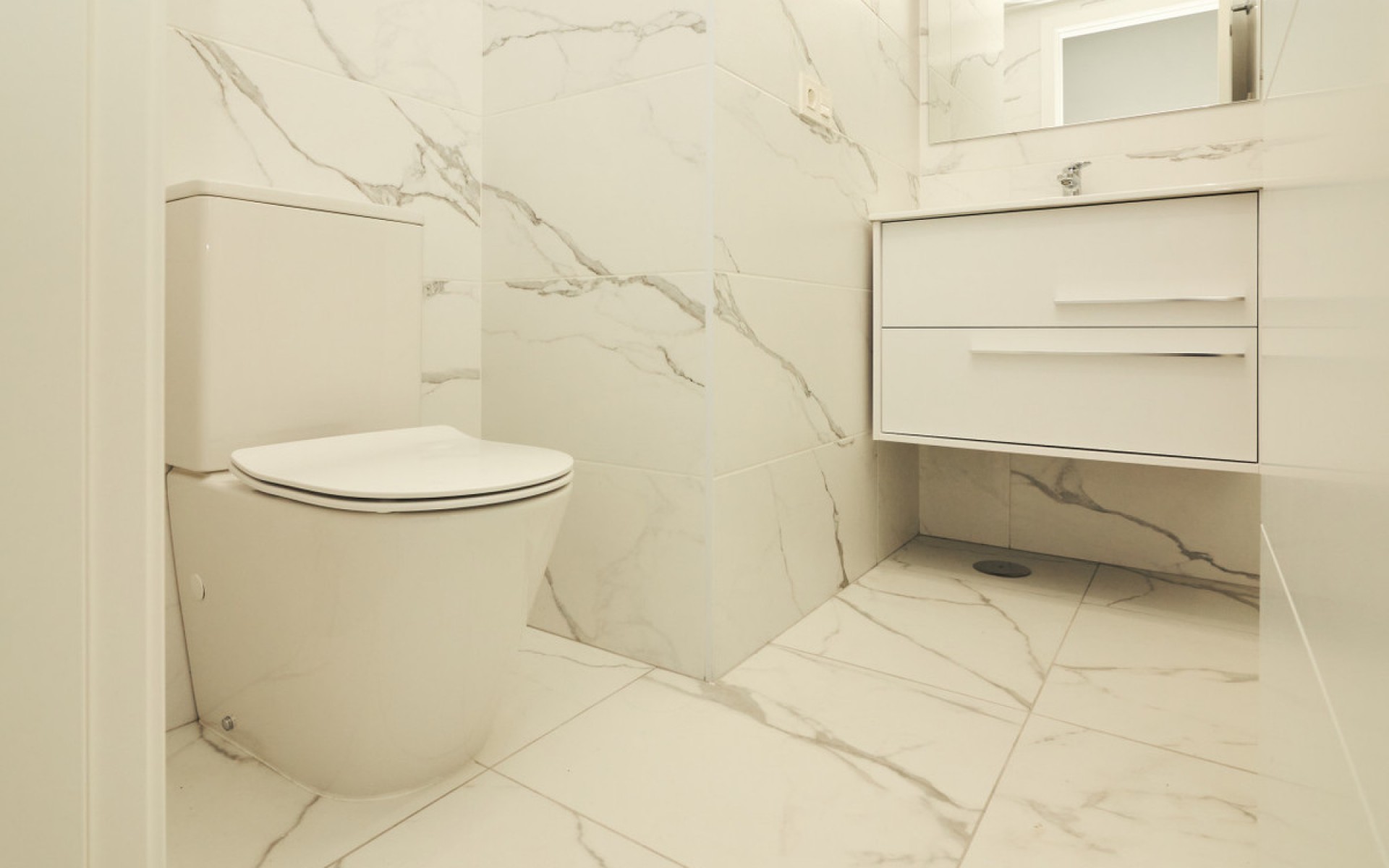 Resale - Apartment - Torrevieja - Torrevieja Centro