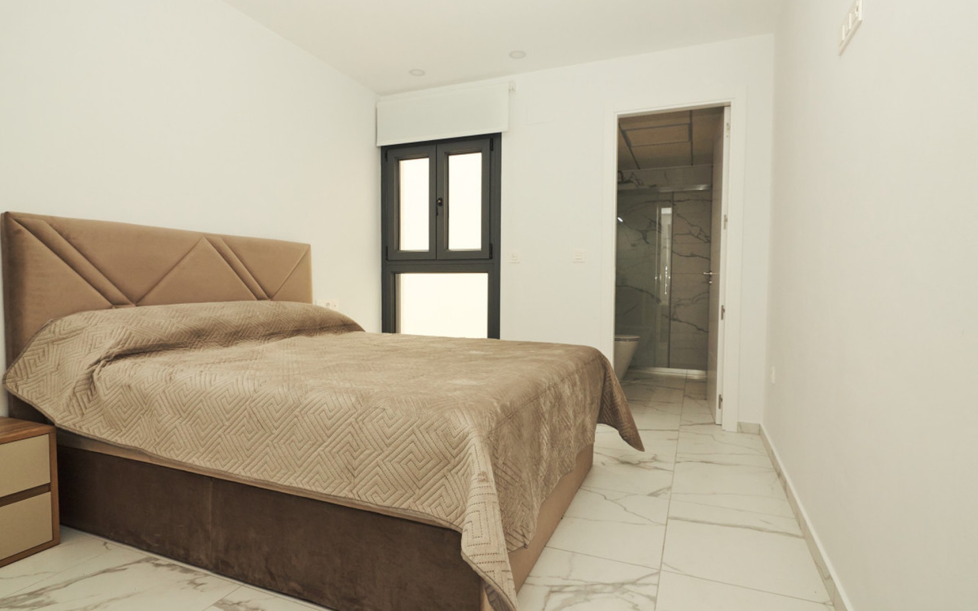 Resale - Apartment - Torrevieja - Torrevieja Centro