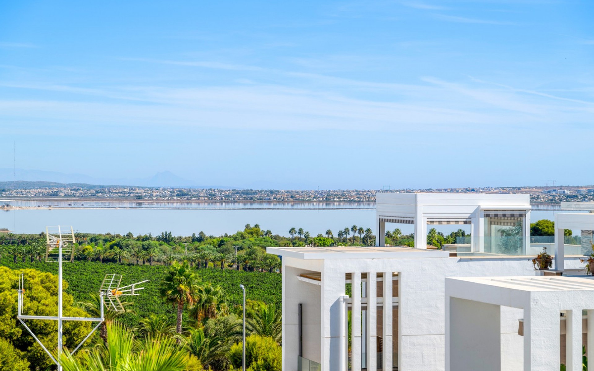 Resale - Apartment - Torrevieja - Torrevieja Centro