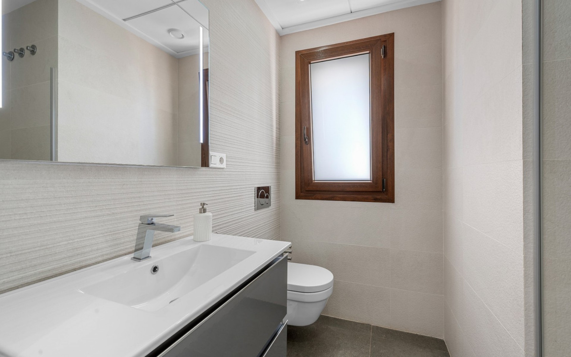 Resale - Apartment - Torrevieja - Torrevieja Centro