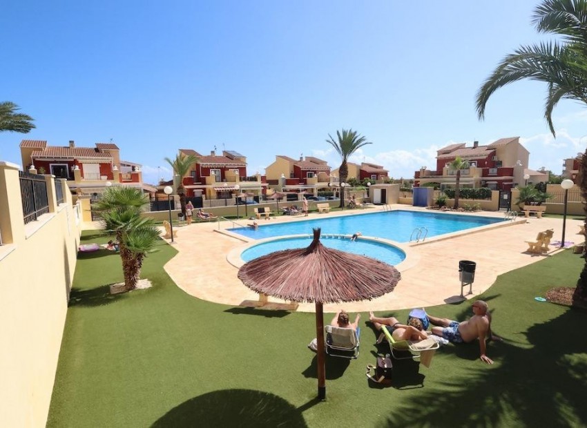 Resale - Apartment - Torrevieja - Torrevieja Centro