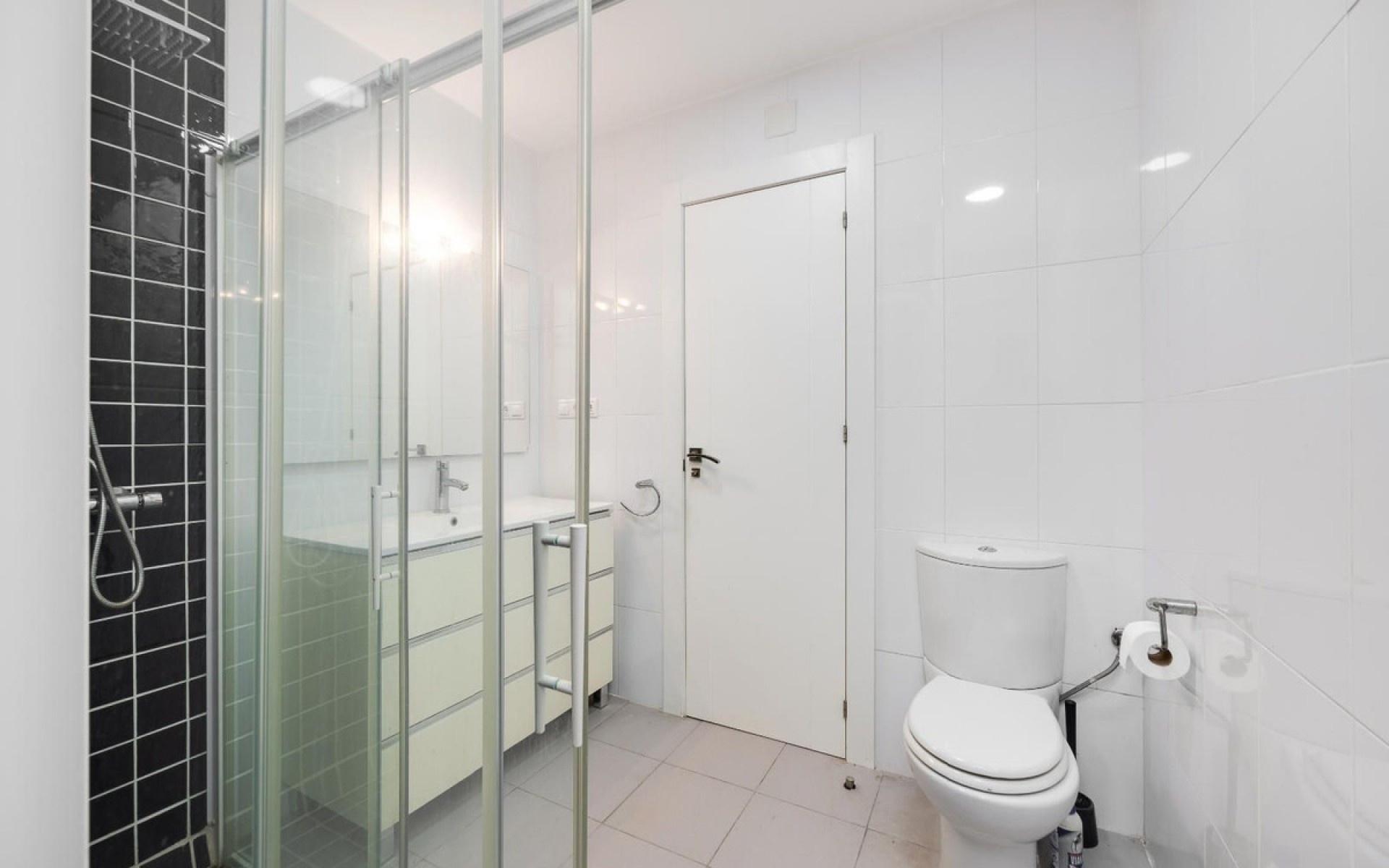Resale - Apartment - Torrevieja - Torrevieja Centro