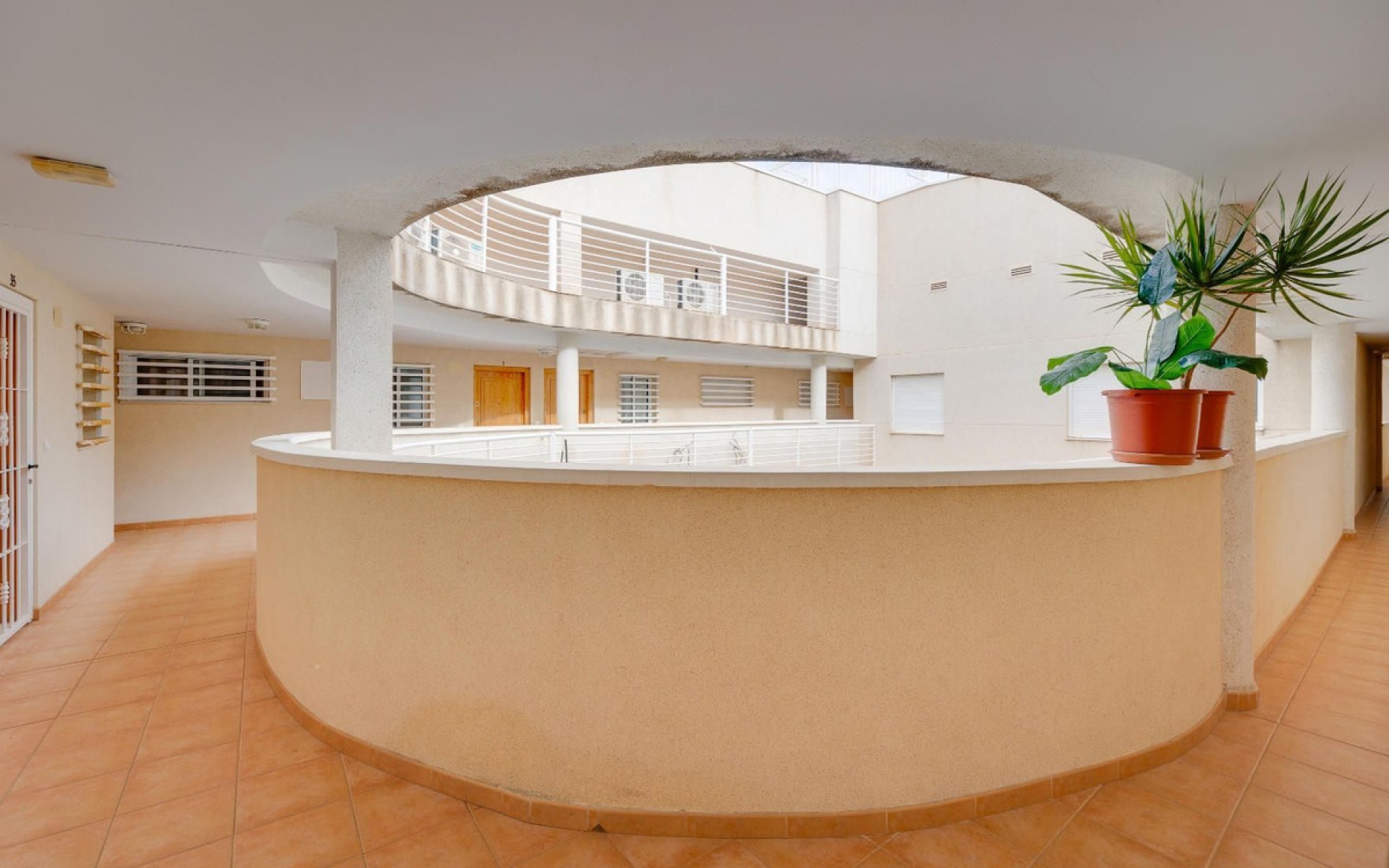 Resale - Apartment - Torrevieja - Torrevieja Centro