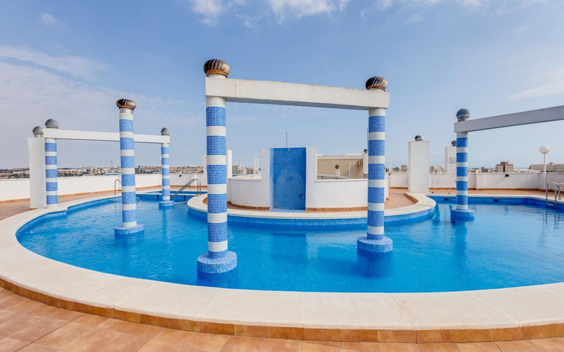 Resale - Apartment - Torrevieja - Torrevieja Centro